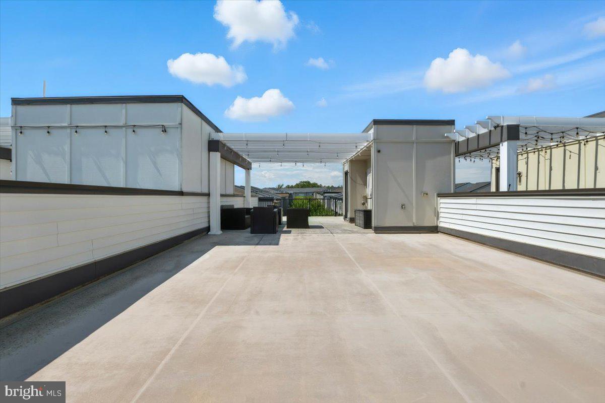 BRAMBLETON TOWN CENTER - Residential Lease