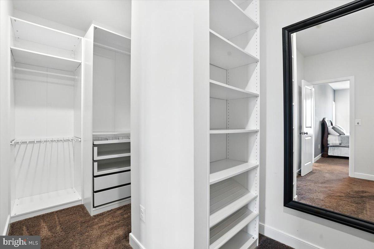 BRAMBLETON TOWN CENTER - Residential Lease