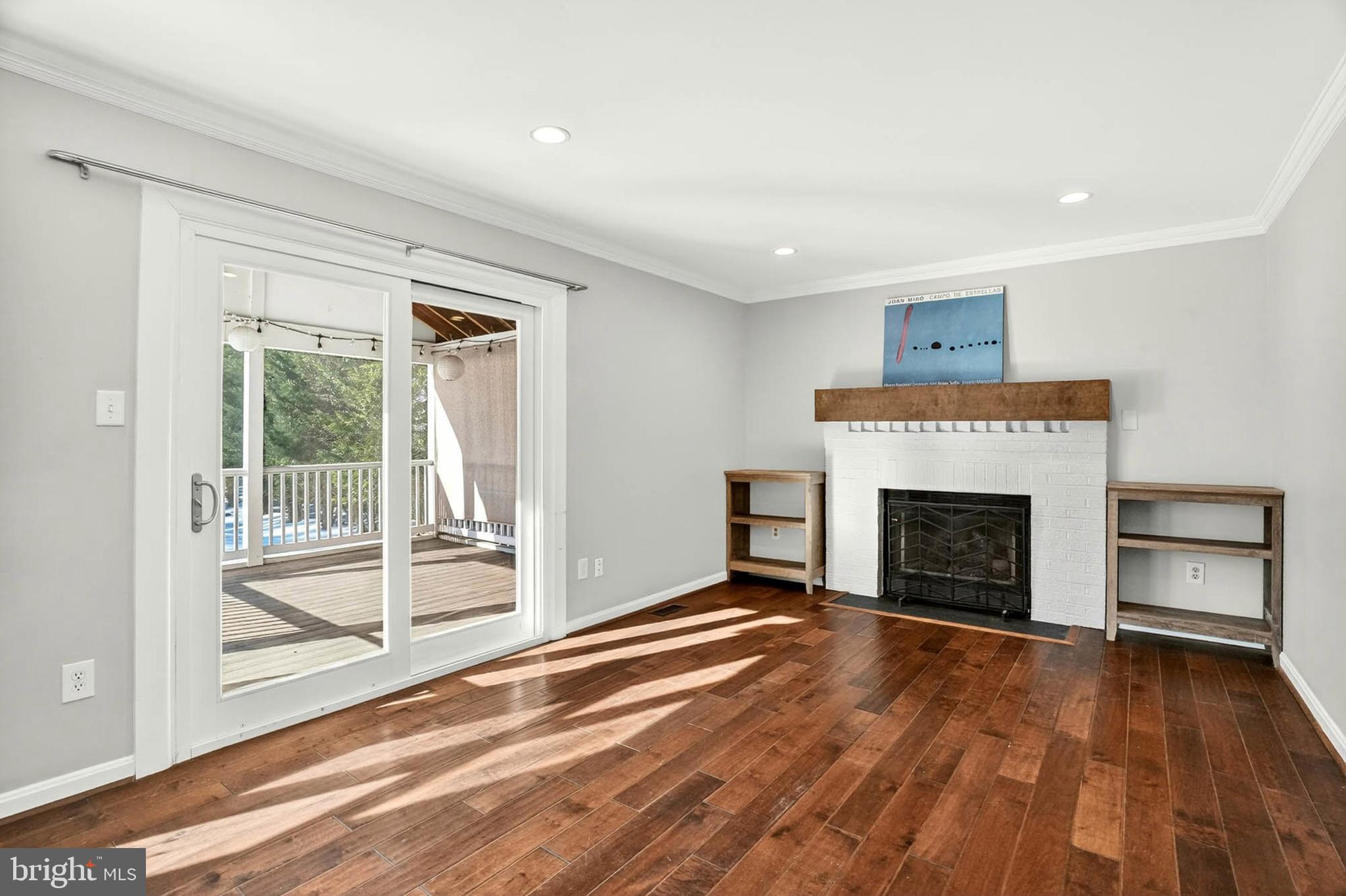 SHARONDALE EAST - Residential