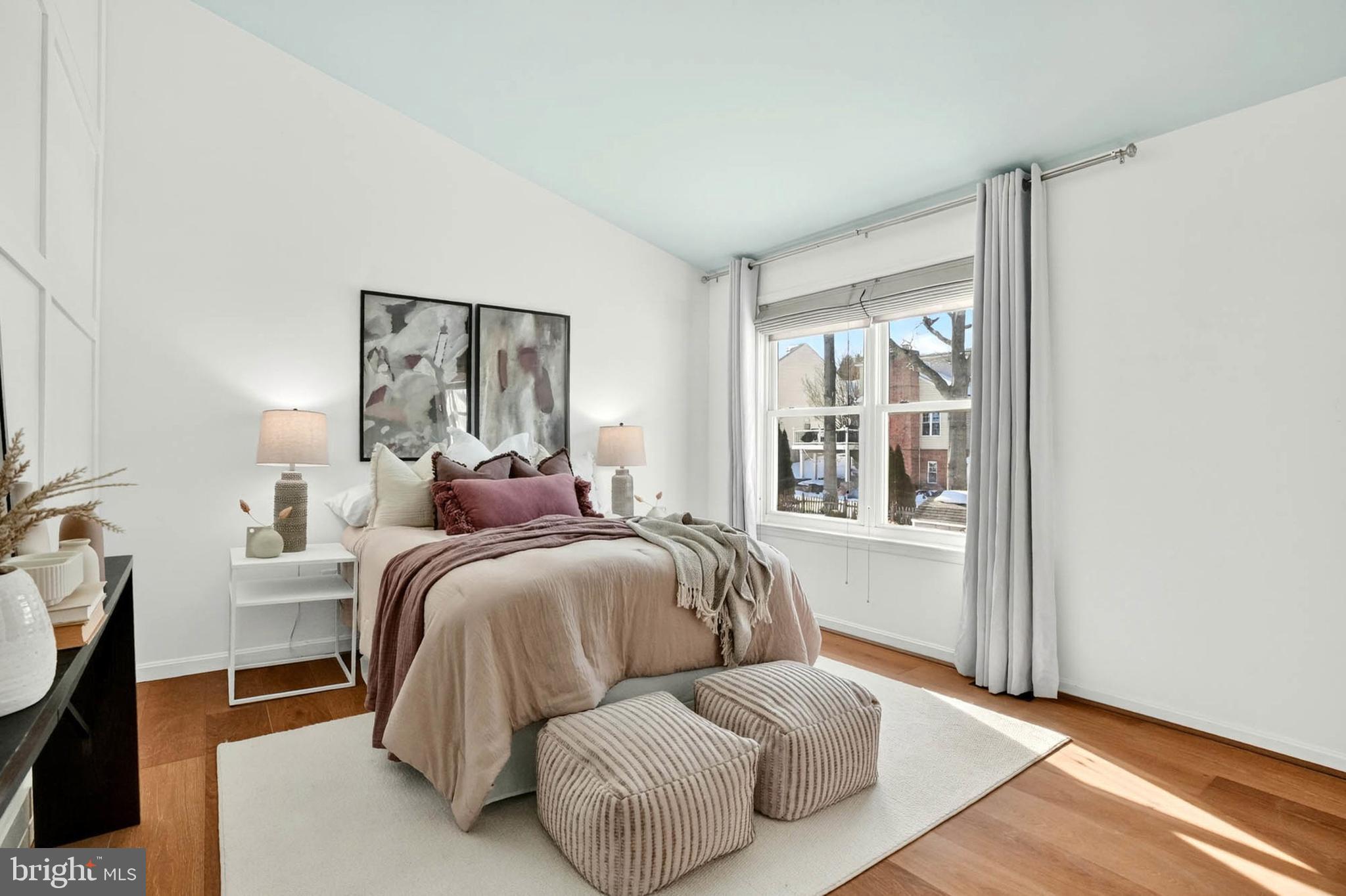 SHARONDALE EAST - Residential