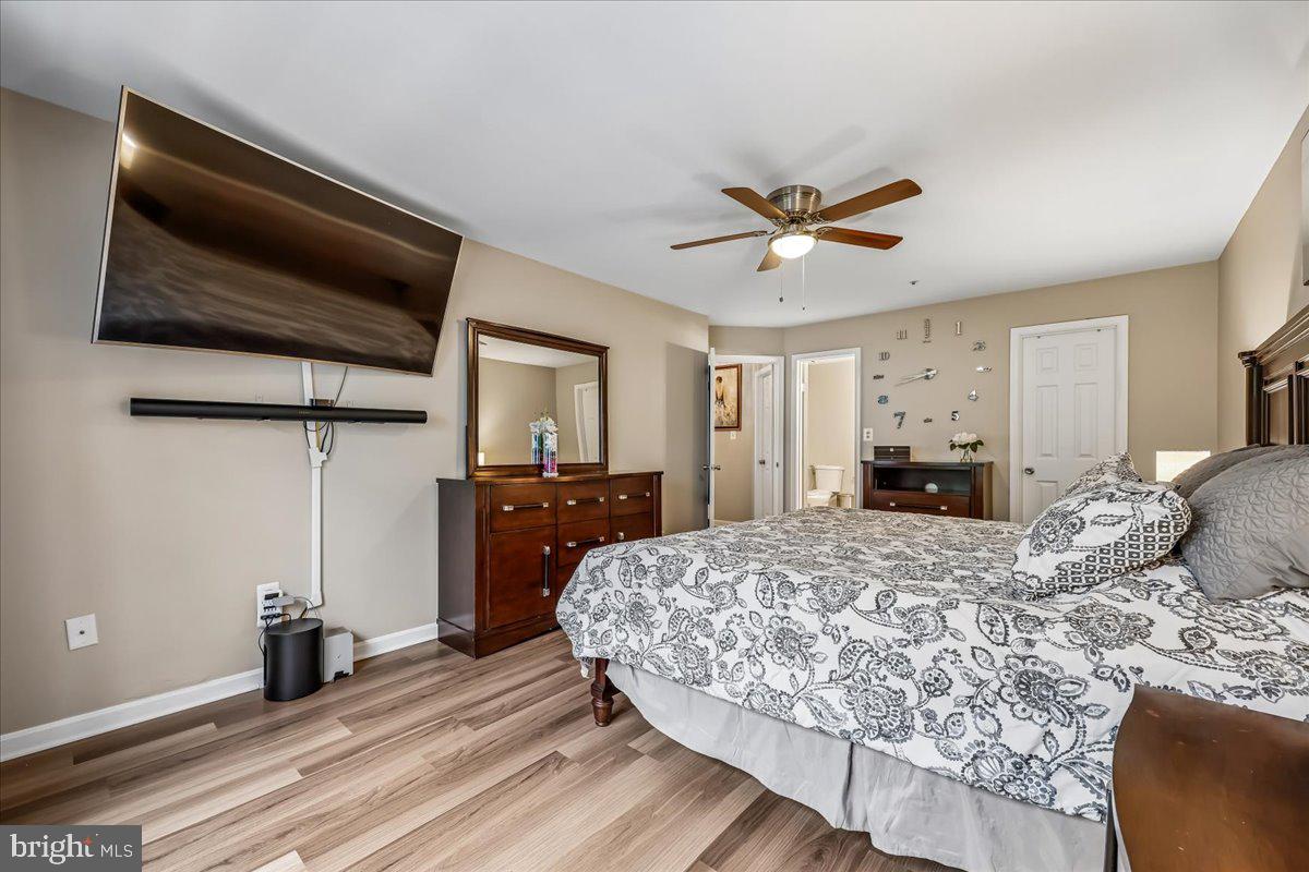 VILL AT MANCHESTER FARMS - Residential