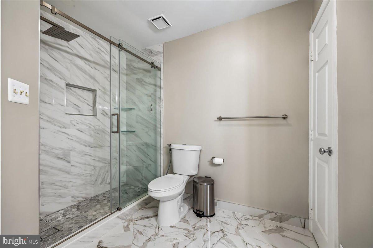 VILL AT MANCHESTER FARMS - Residential