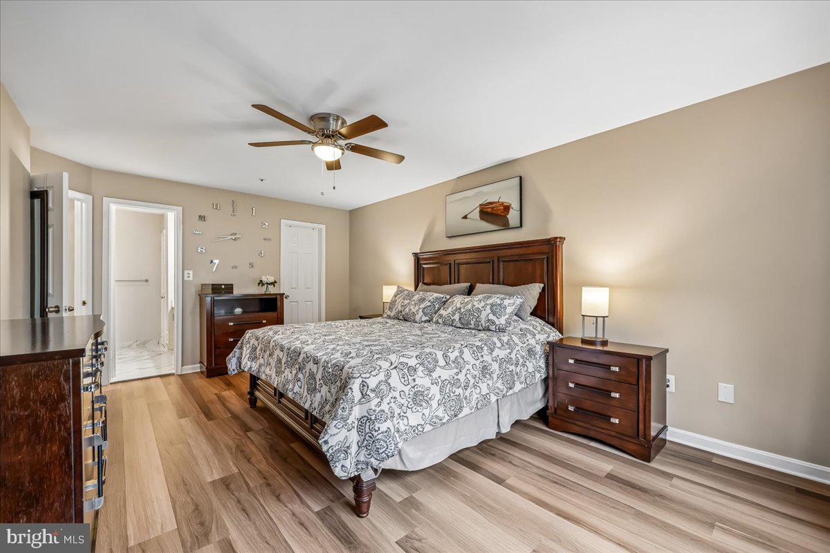 VILL AT MANCHESTER FARMS - Residential