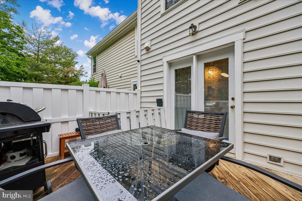 VILL AT MANCHESTER FARMS - Residential