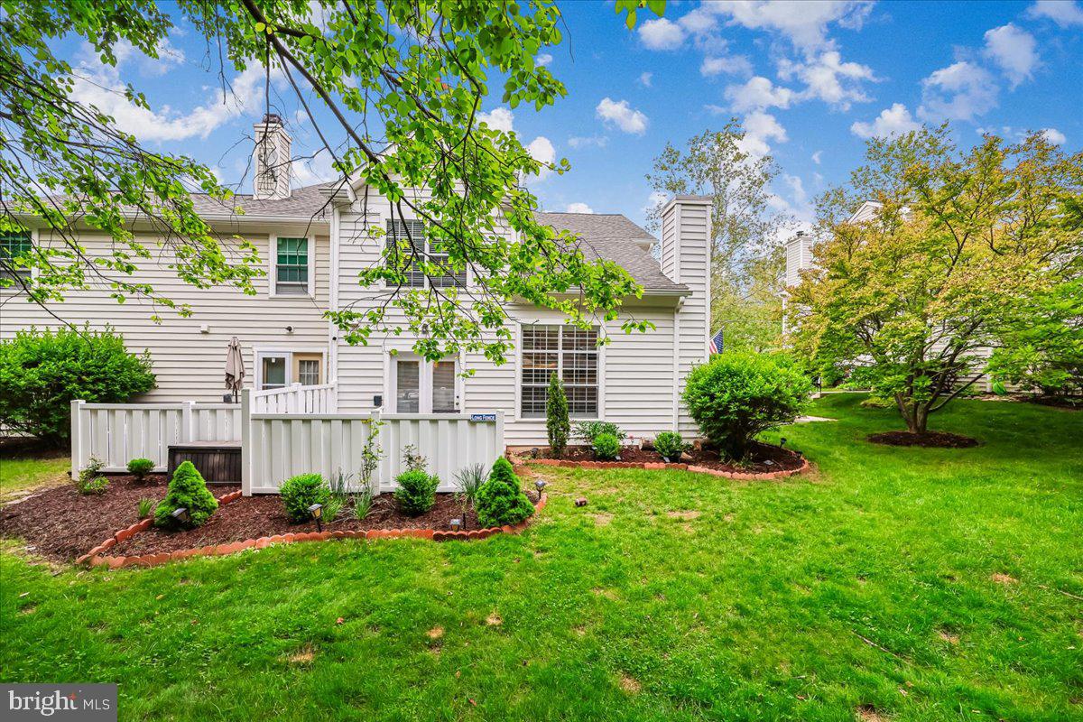 VILL AT MANCHESTER FARMS - Residential