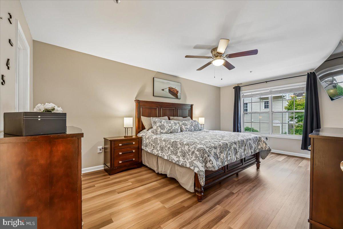 VILL AT MANCHESTER FARMS - Residential