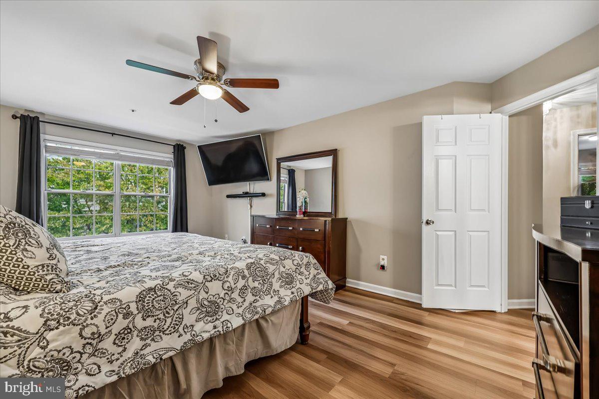 VILL AT MANCHESTER FARMS - Residential