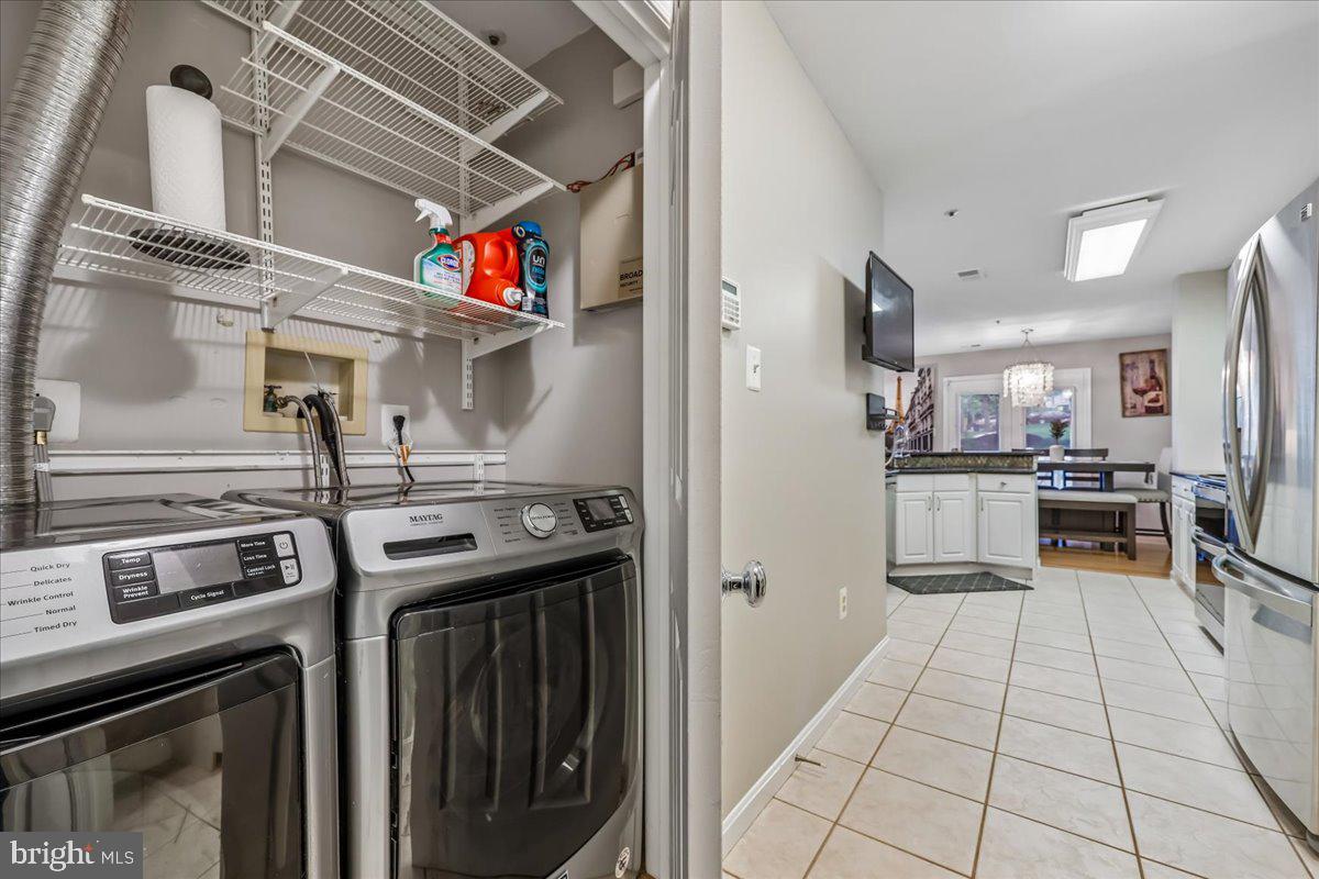 VILL AT MANCHESTER FARMS - Residential