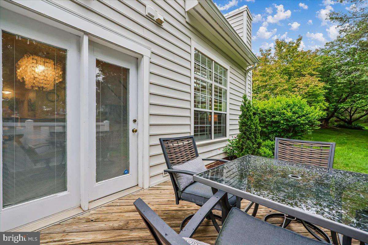 VILL AT MANCHESTER FARMS - Residential