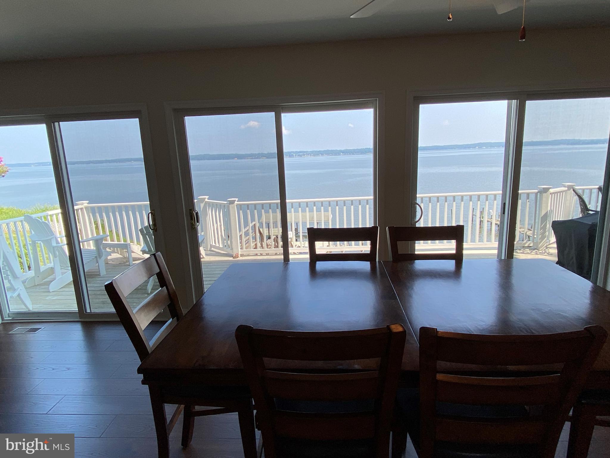 HOLLYWOOD SHORES - Residential