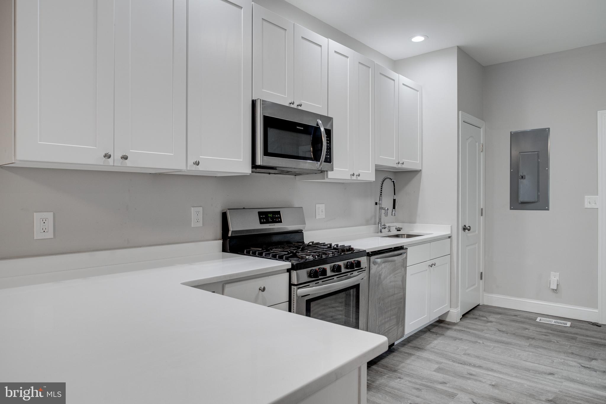 OLIVER - Residential