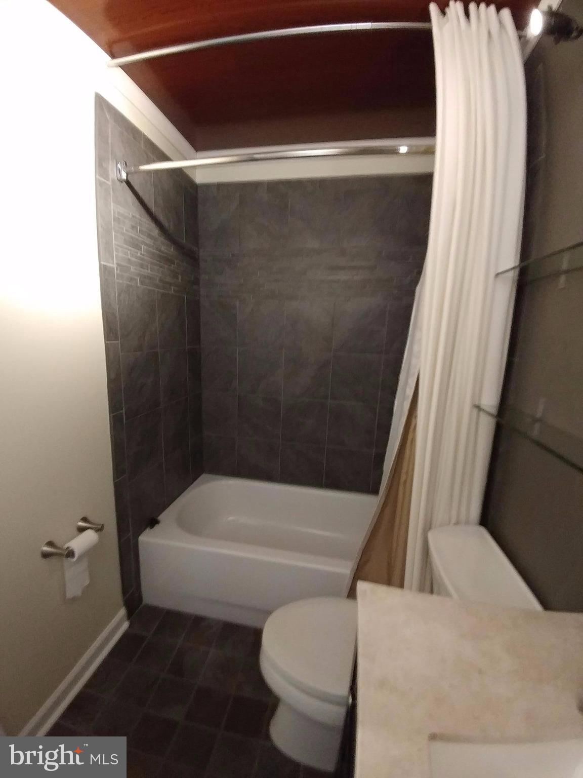 CROFTON MEWS - Residential Lease