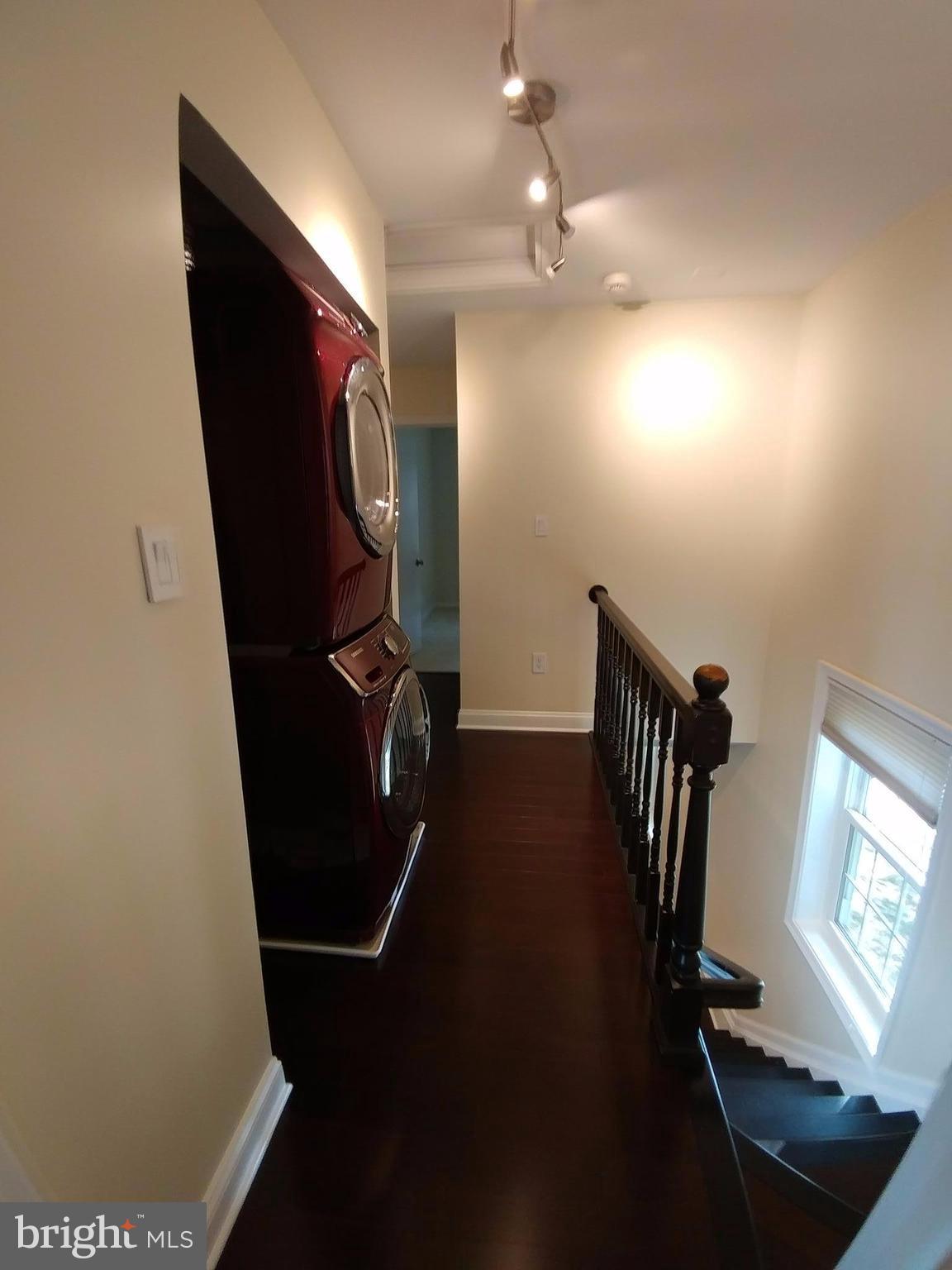 CROFTON MEWS - Residential Lease