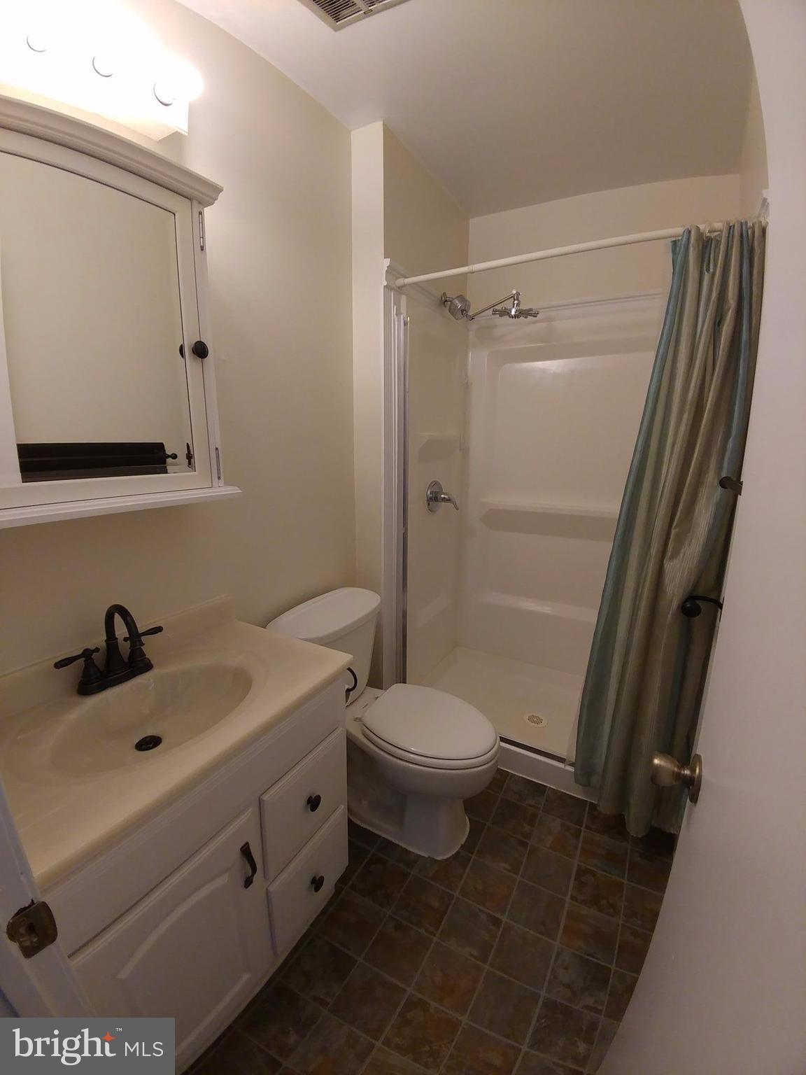 CROFTON MEWS - Residential Lease