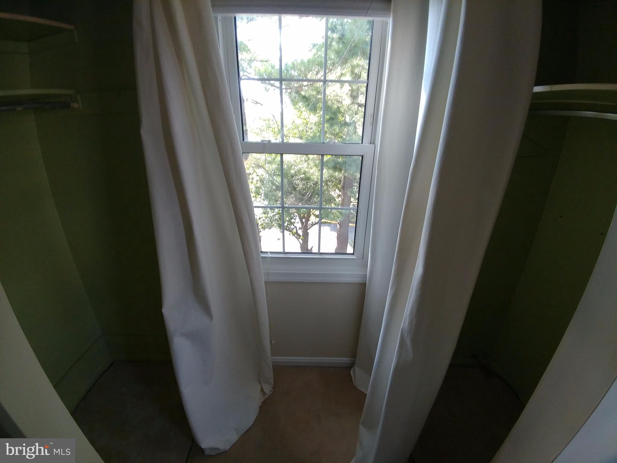 CROFTON MEWS - Residential Lease