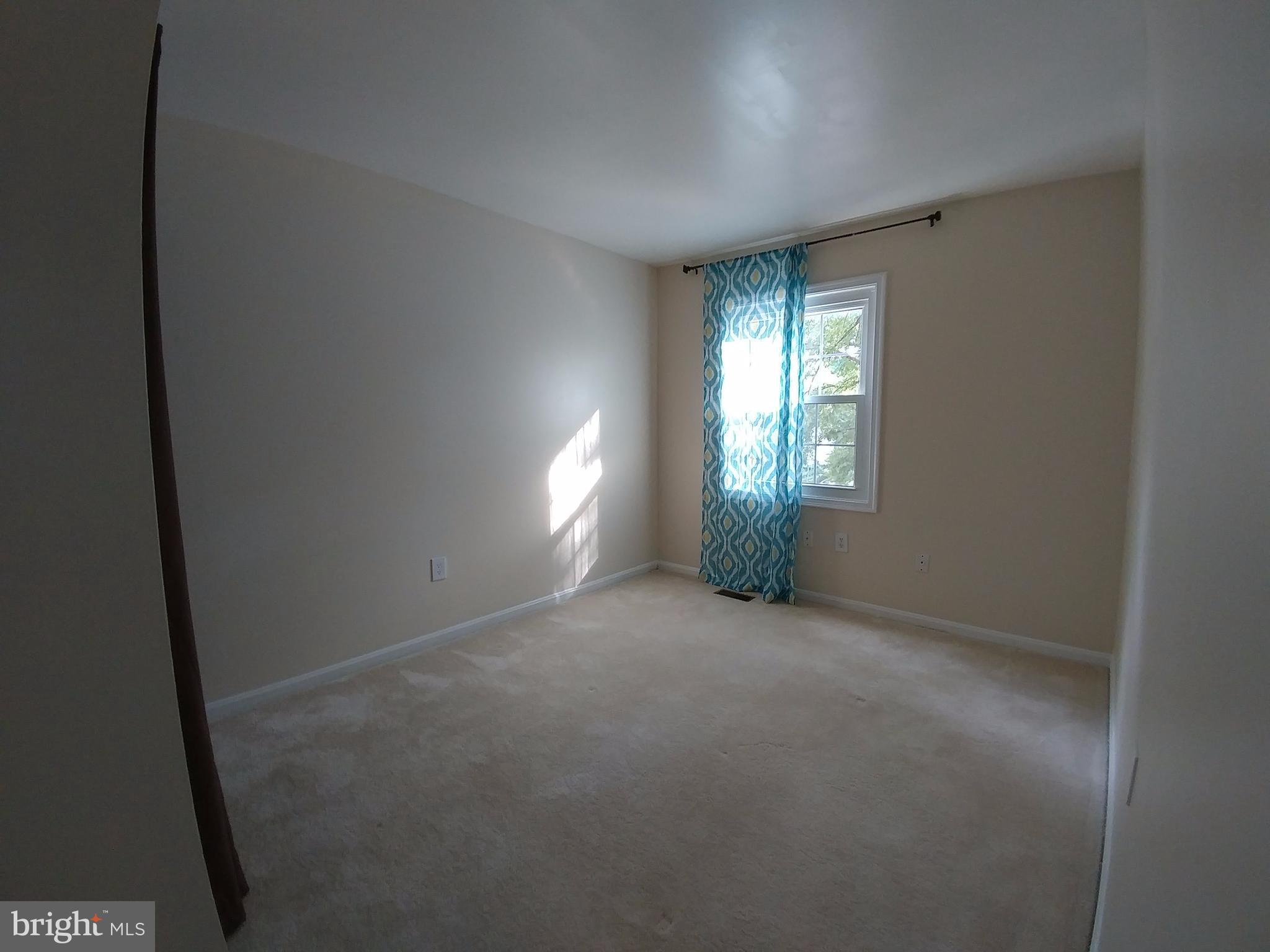 CROFTON MEWS - Residential Lease