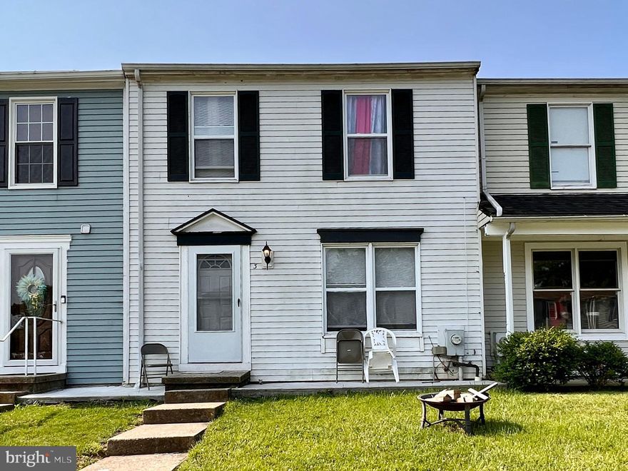 REAL ESTATE AUCTION featuring ON SITE and SIMULCAST ONLINE BIDDING! Online Bidding Opens - Monday, June 12, 2023. Live On Site Auction - Wednesday, June 14, 2023 at 11:00 AM. List price is opening bid only. Also being auctioned - 4, 6 & 10 Bykes and 15 Van Ct.  3 Bykes Ct. is currently rented for $2,100/month.