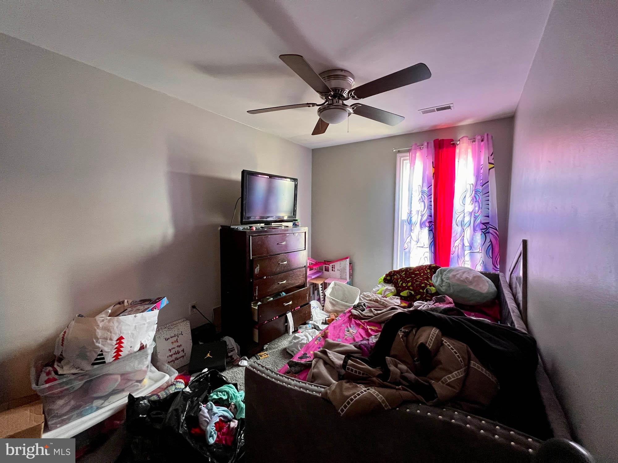 VAN DYKE MANOR - Residential