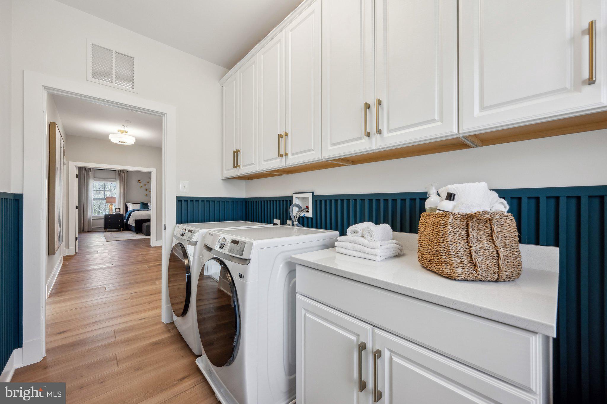 GLENN DALE ESTATES - Residential