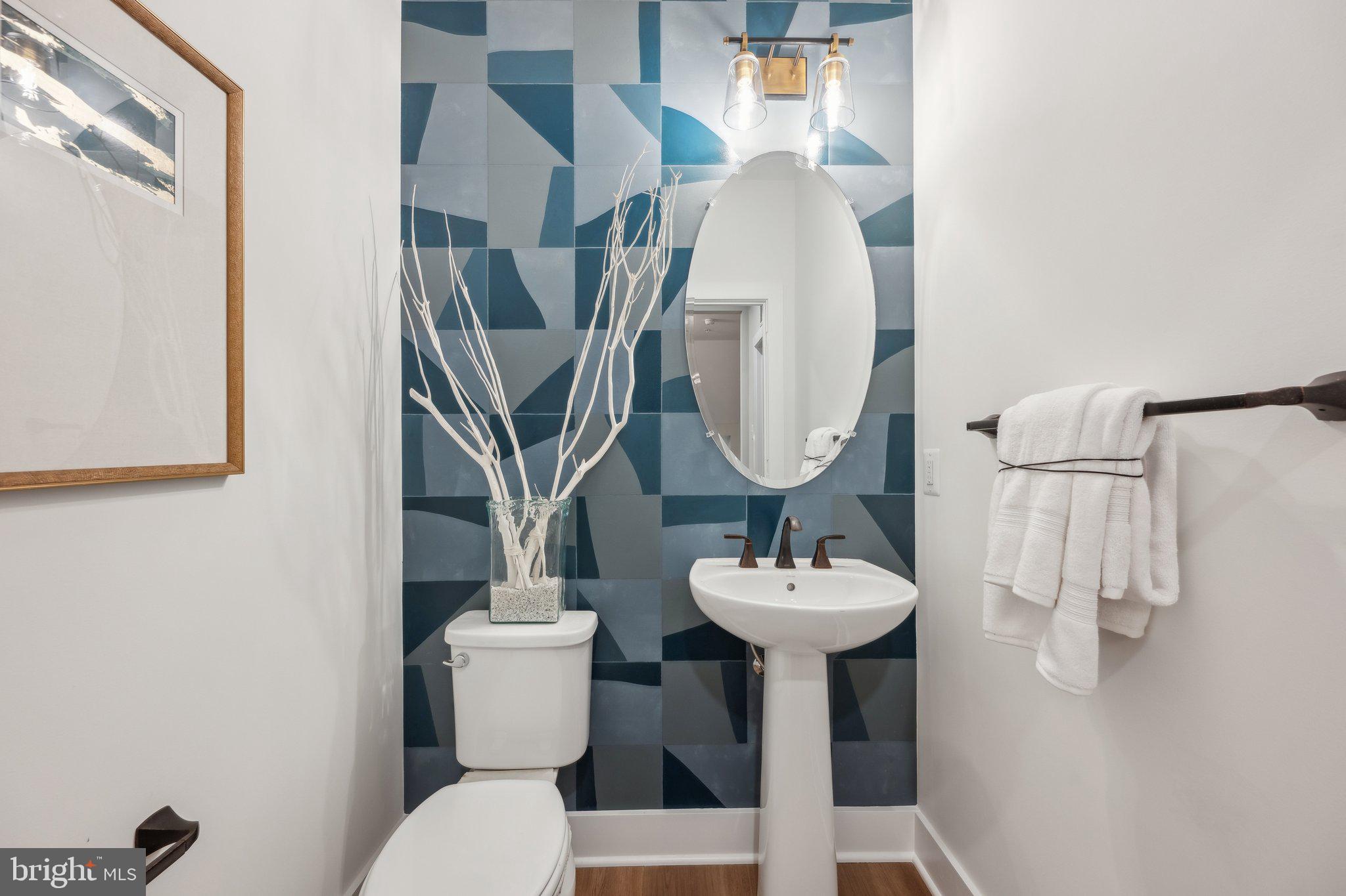 GLENN DALE ESTATES - Residential