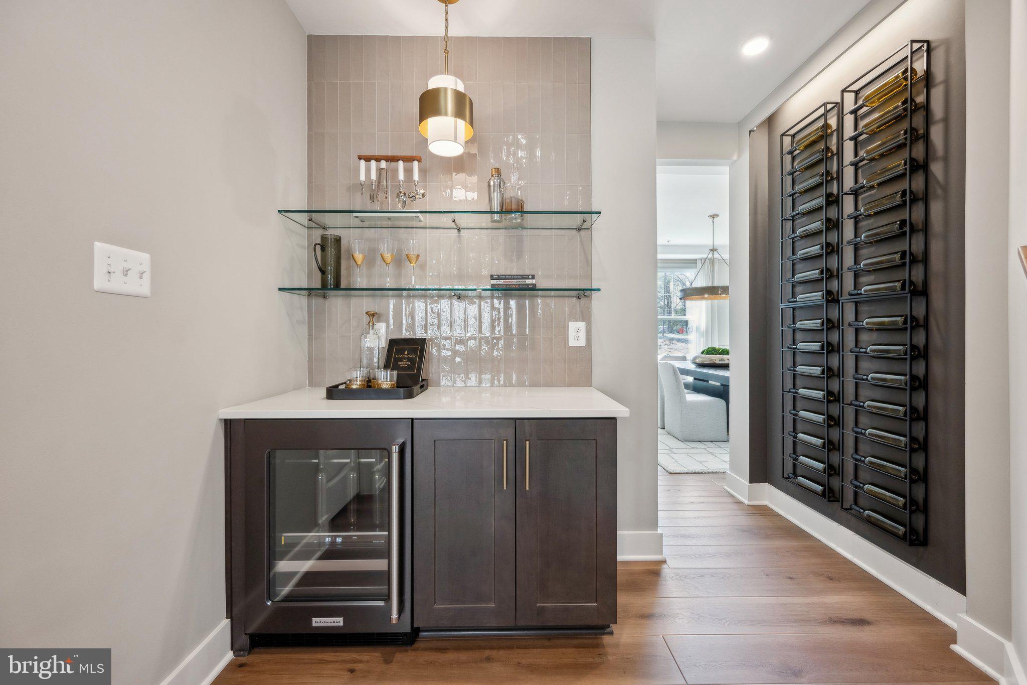 GLENN DALE ESTATES - Residential