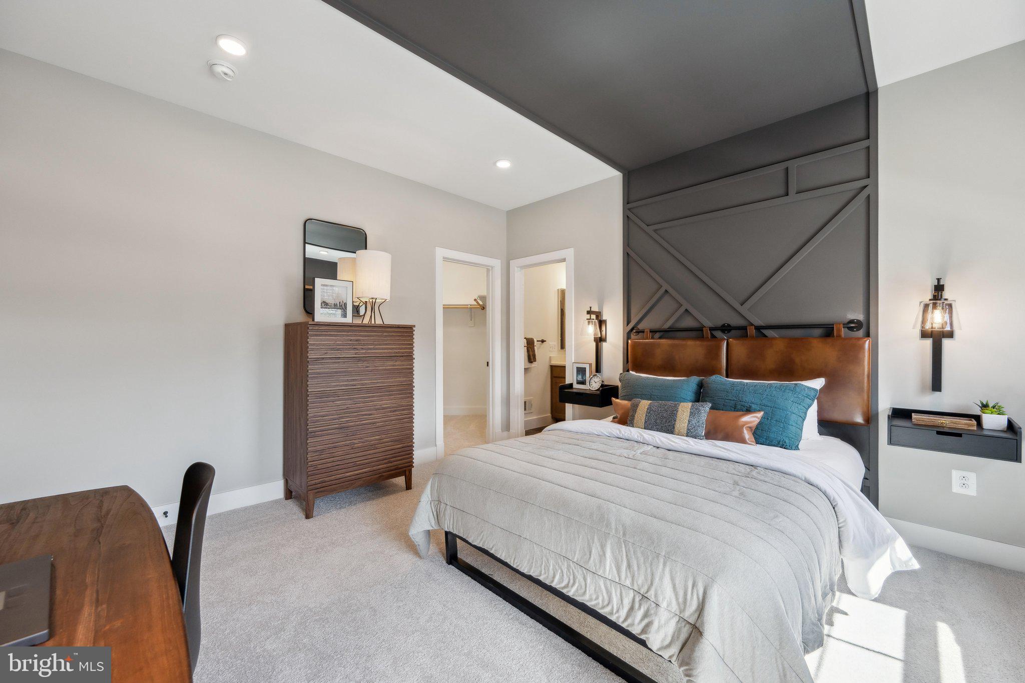 GLENN DALE ESTATES - Residential