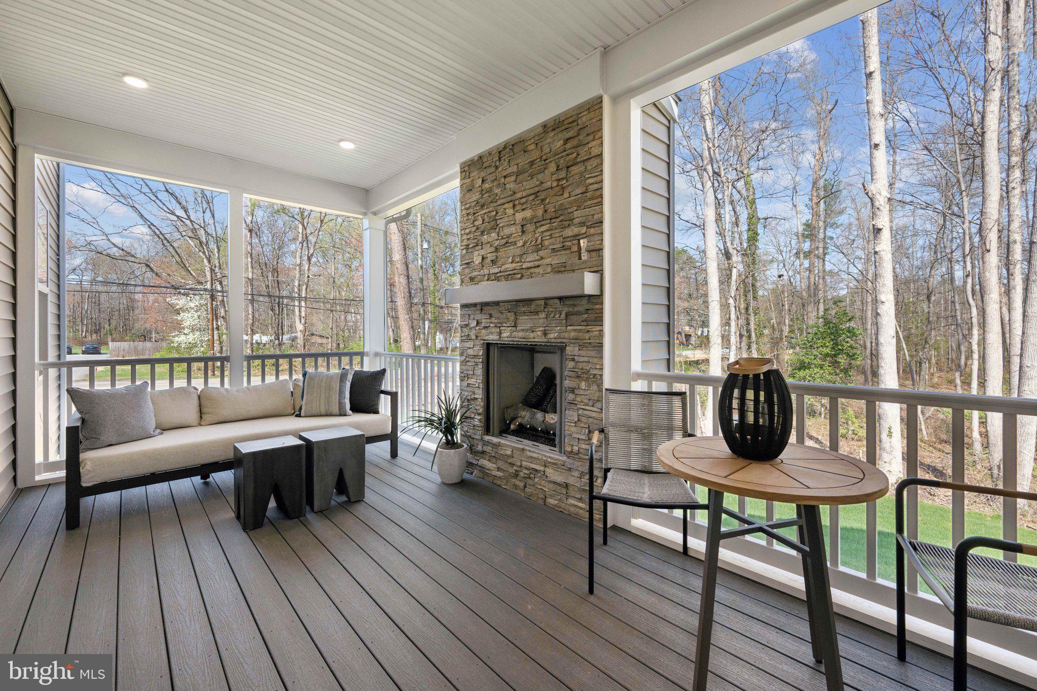 GLENN DALE ESTATES - Residential