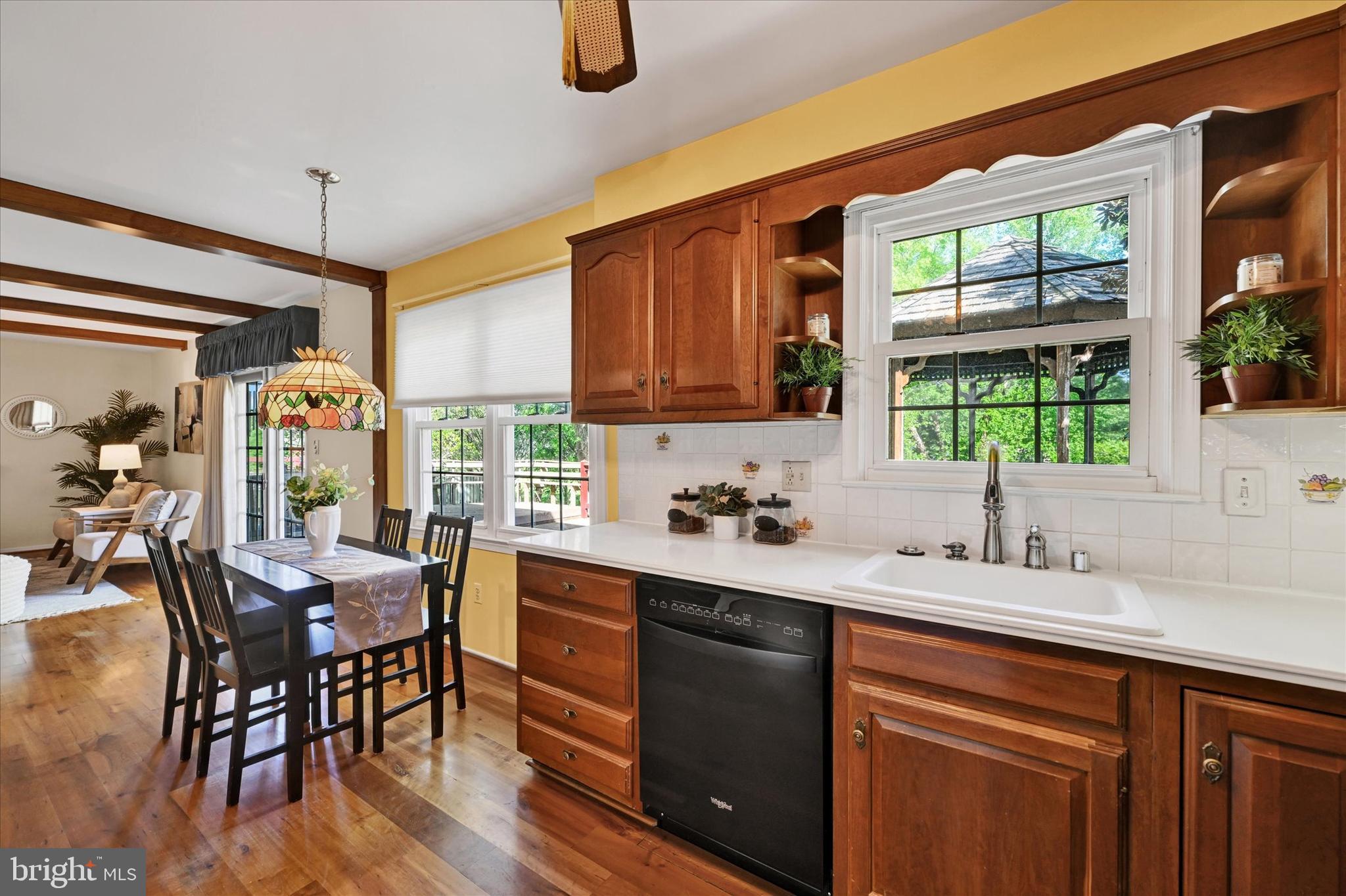 NORTH GATE HALL - Residential