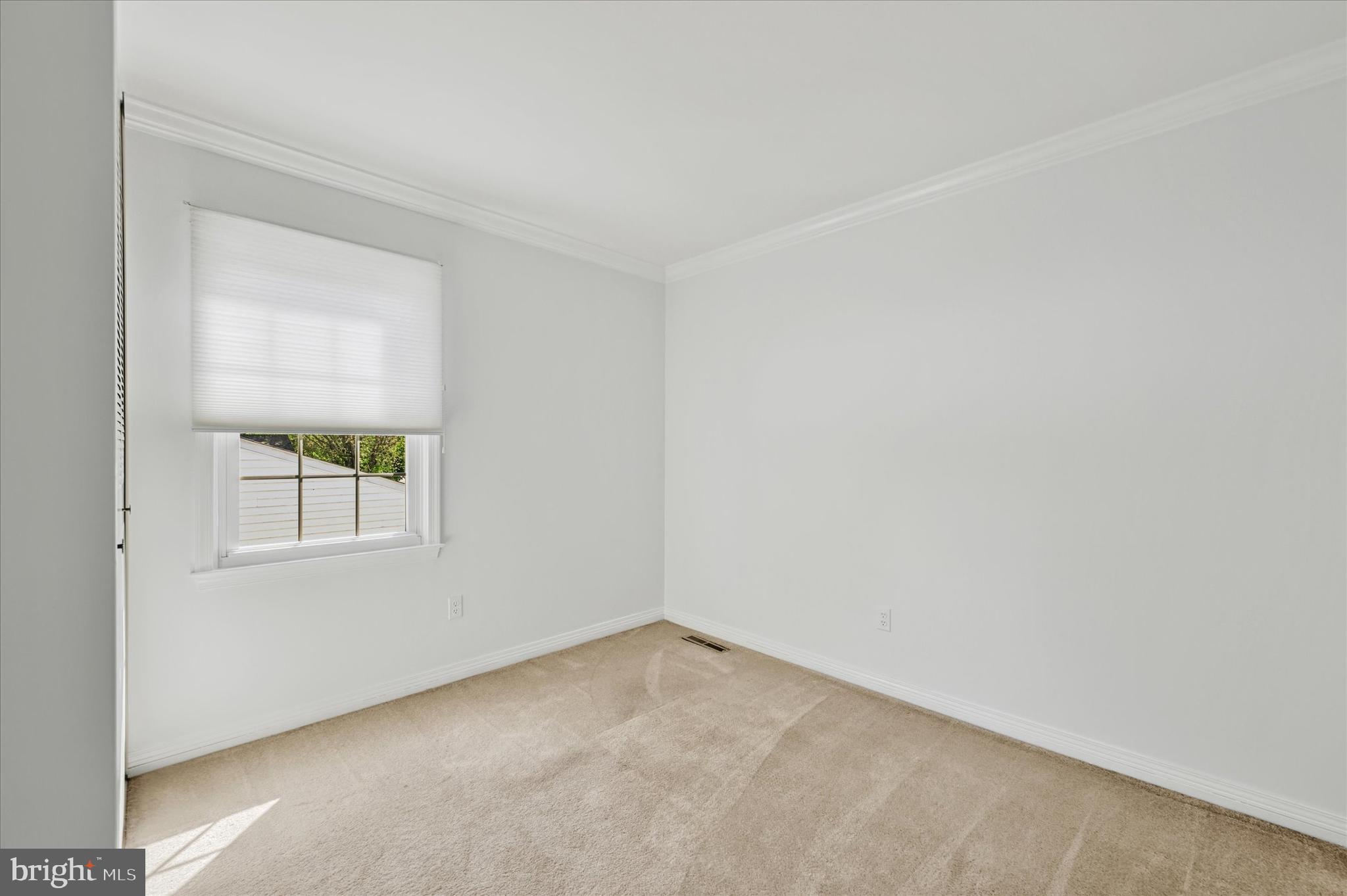 NORTH GATE HALL - Residential