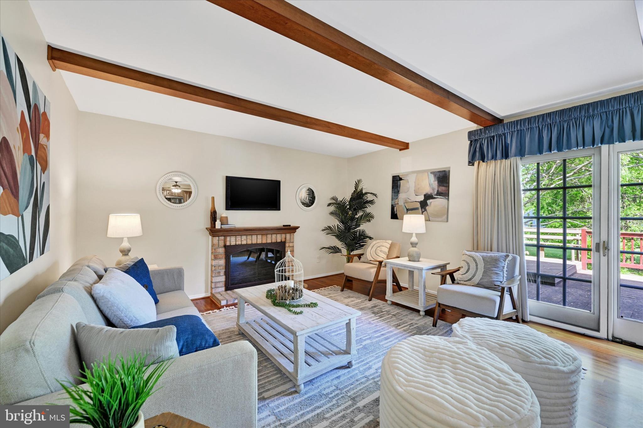 NORTH GATE HALL - Residential