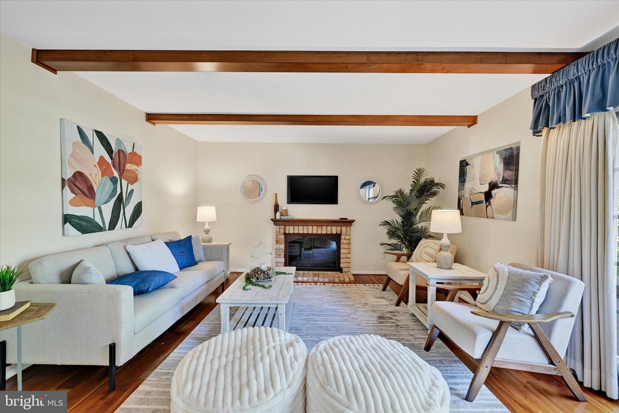 NORTH GATE HALL - Residential