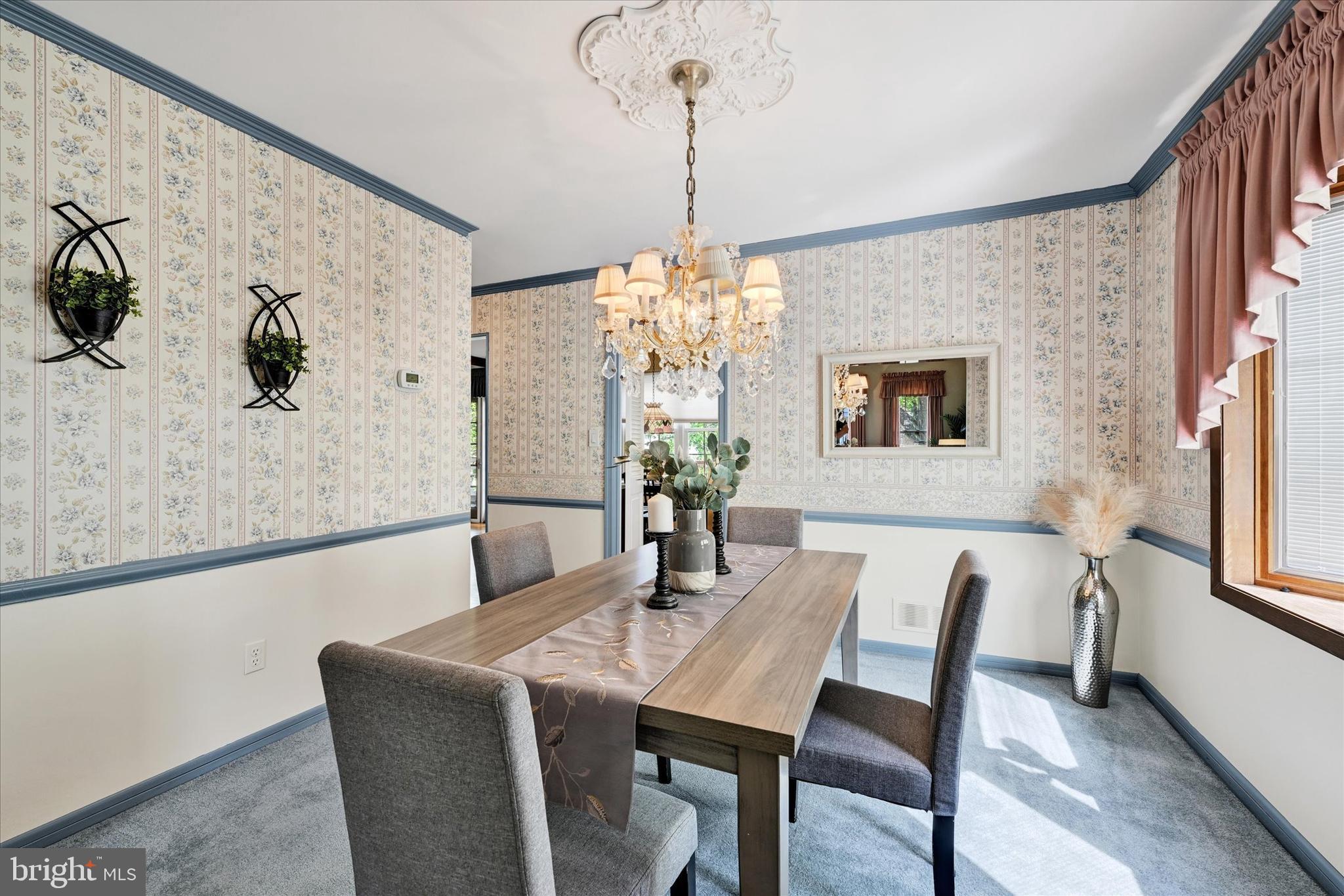 NORTH GATE HALL - Residential