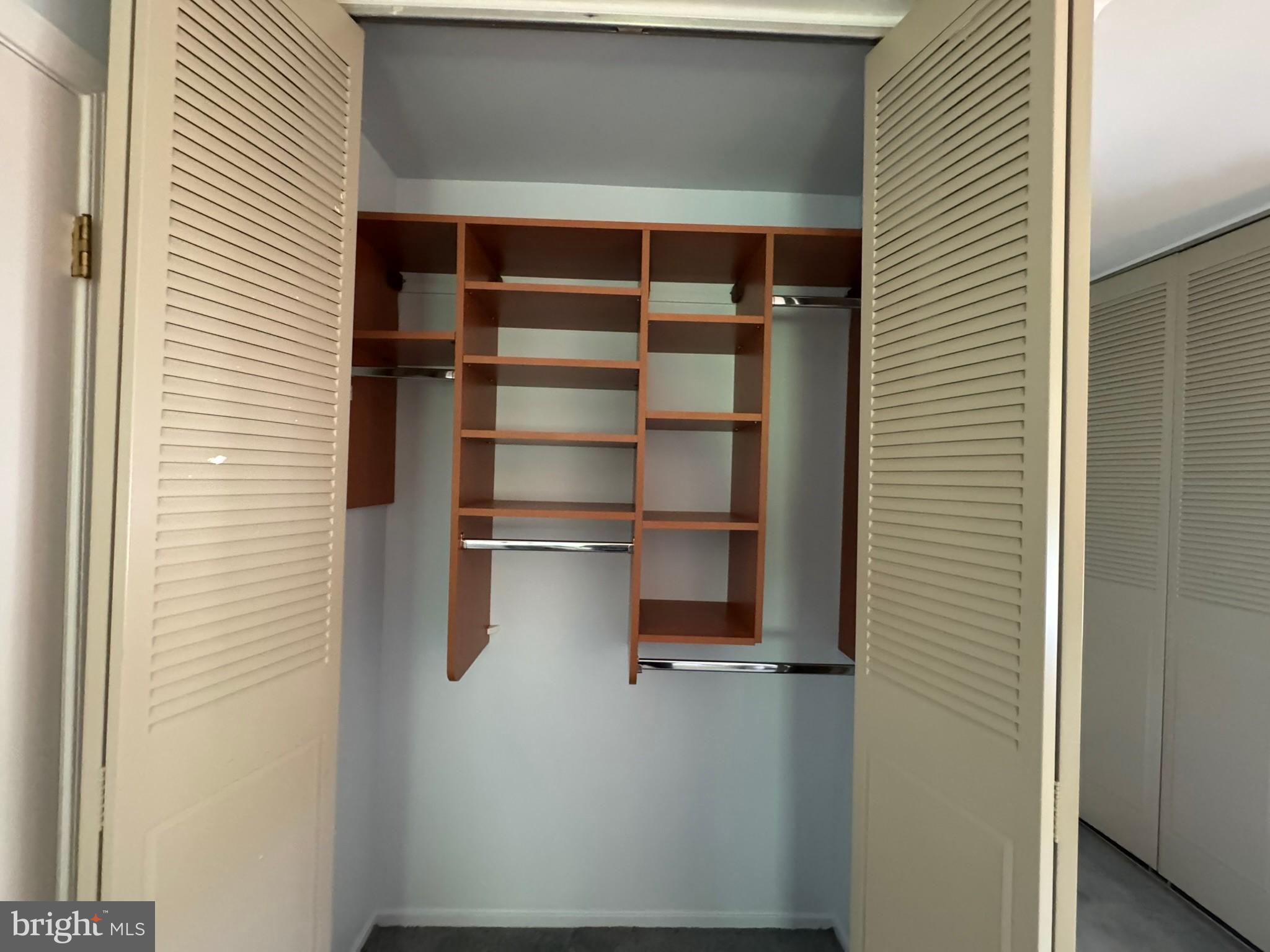 NORTH GATE HALL - Residential