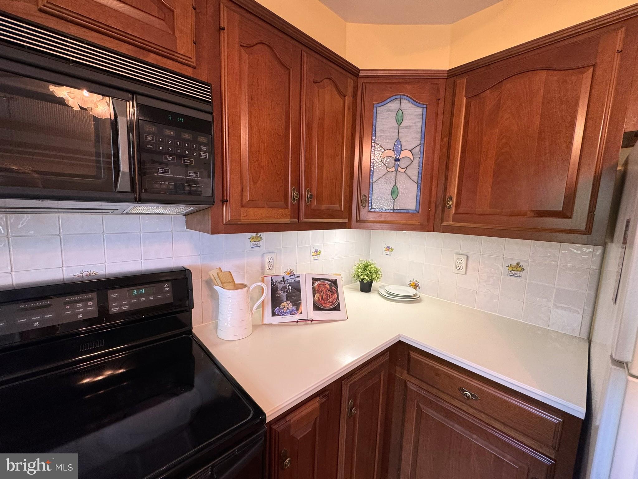 NORTH GATE HALL - Residential