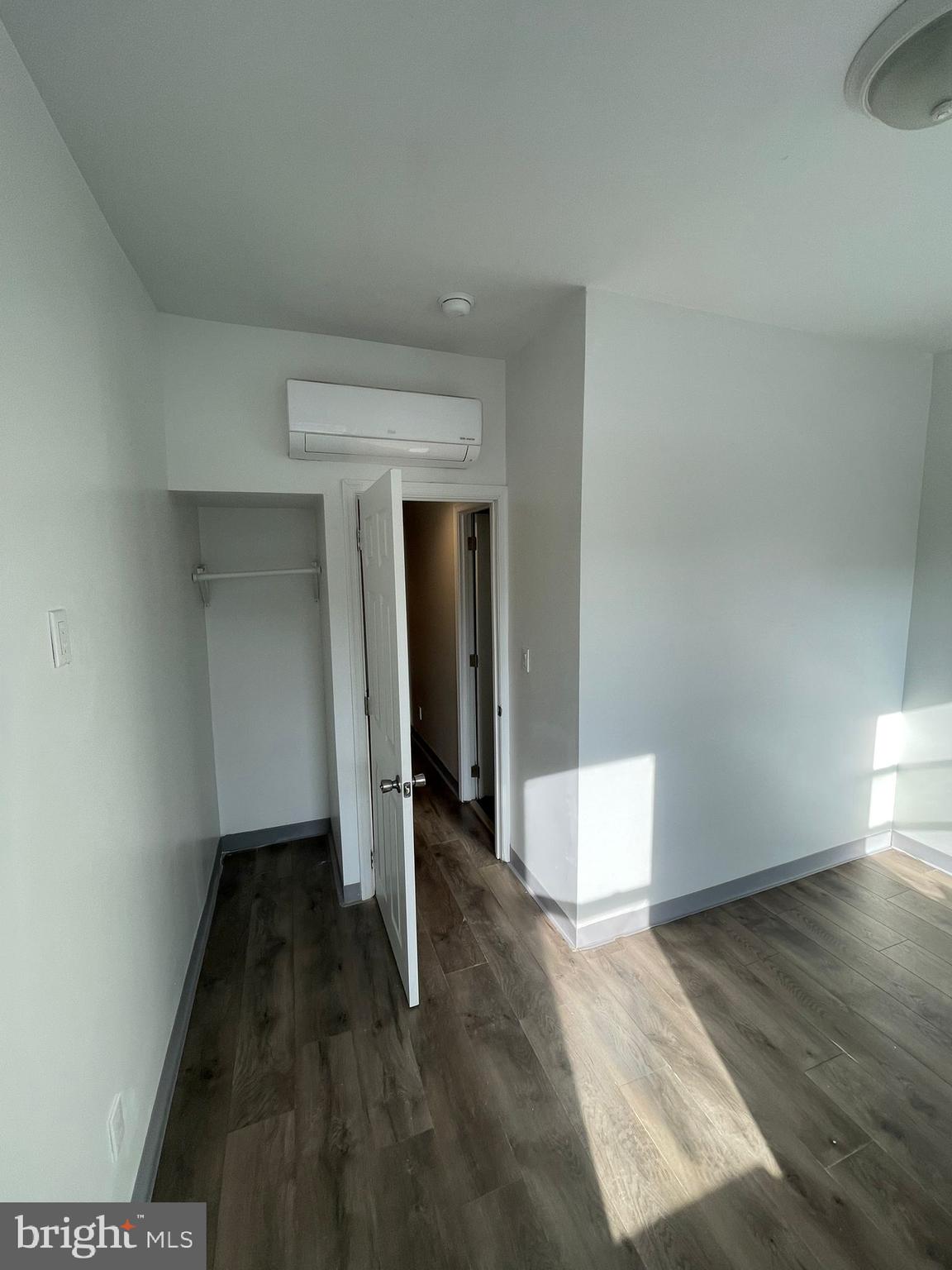 MILL CREEK - Residential