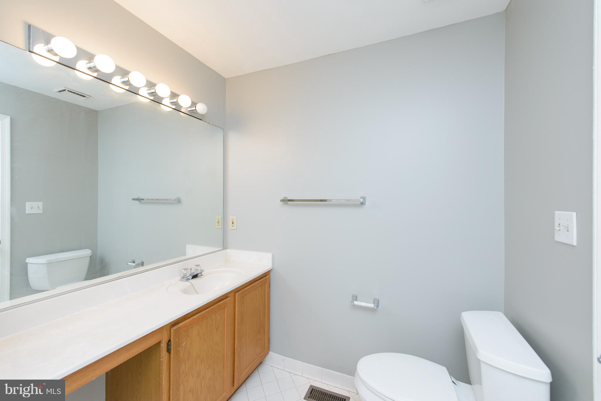 GLENSFORD CONDO - Residential