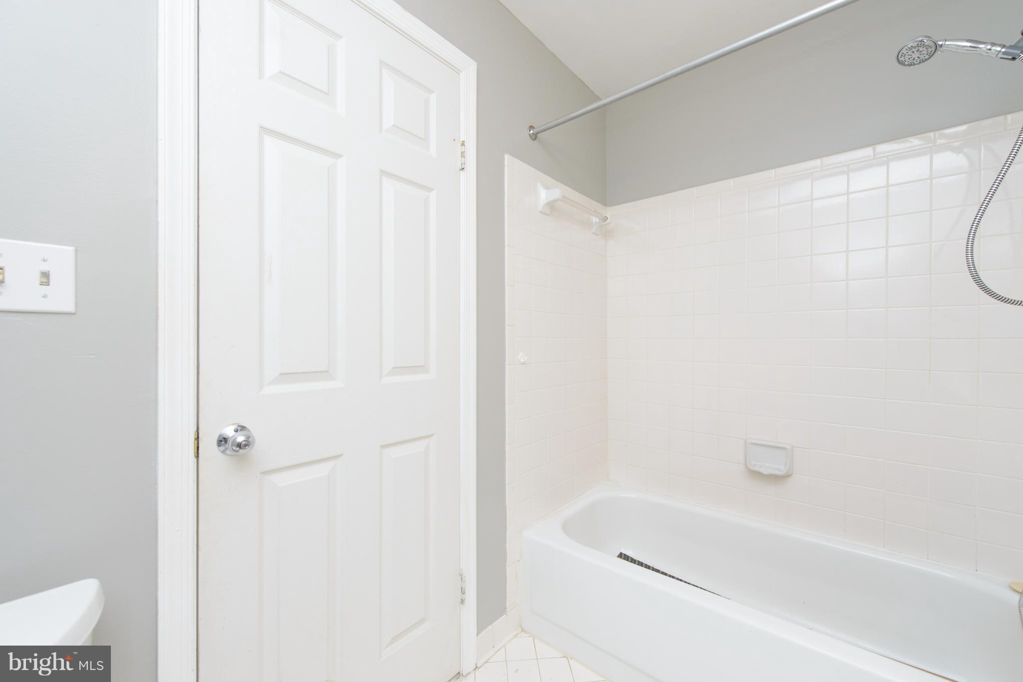 GLENSFORD CONDO - Residential