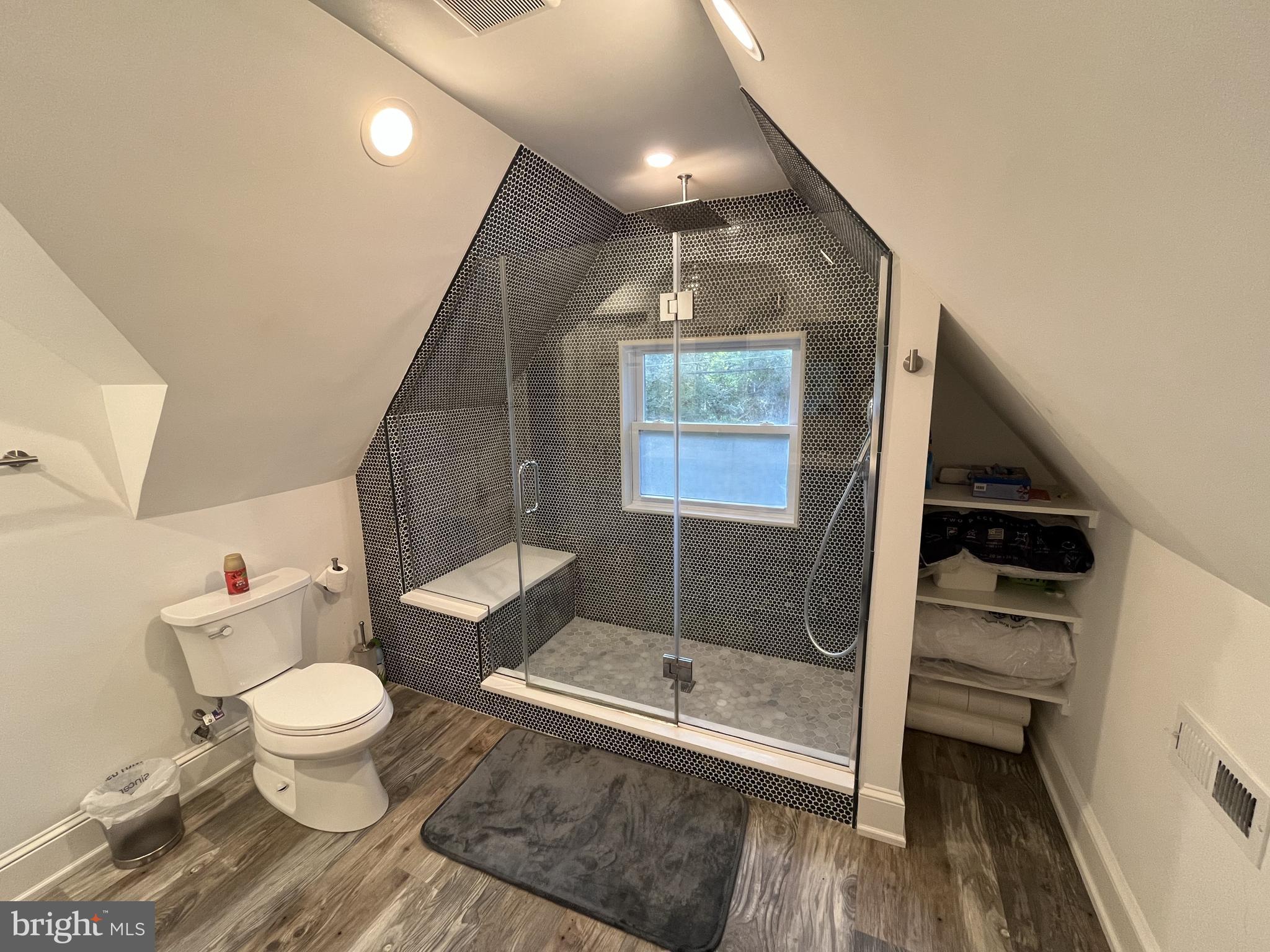 MASON TERRACE - Residential