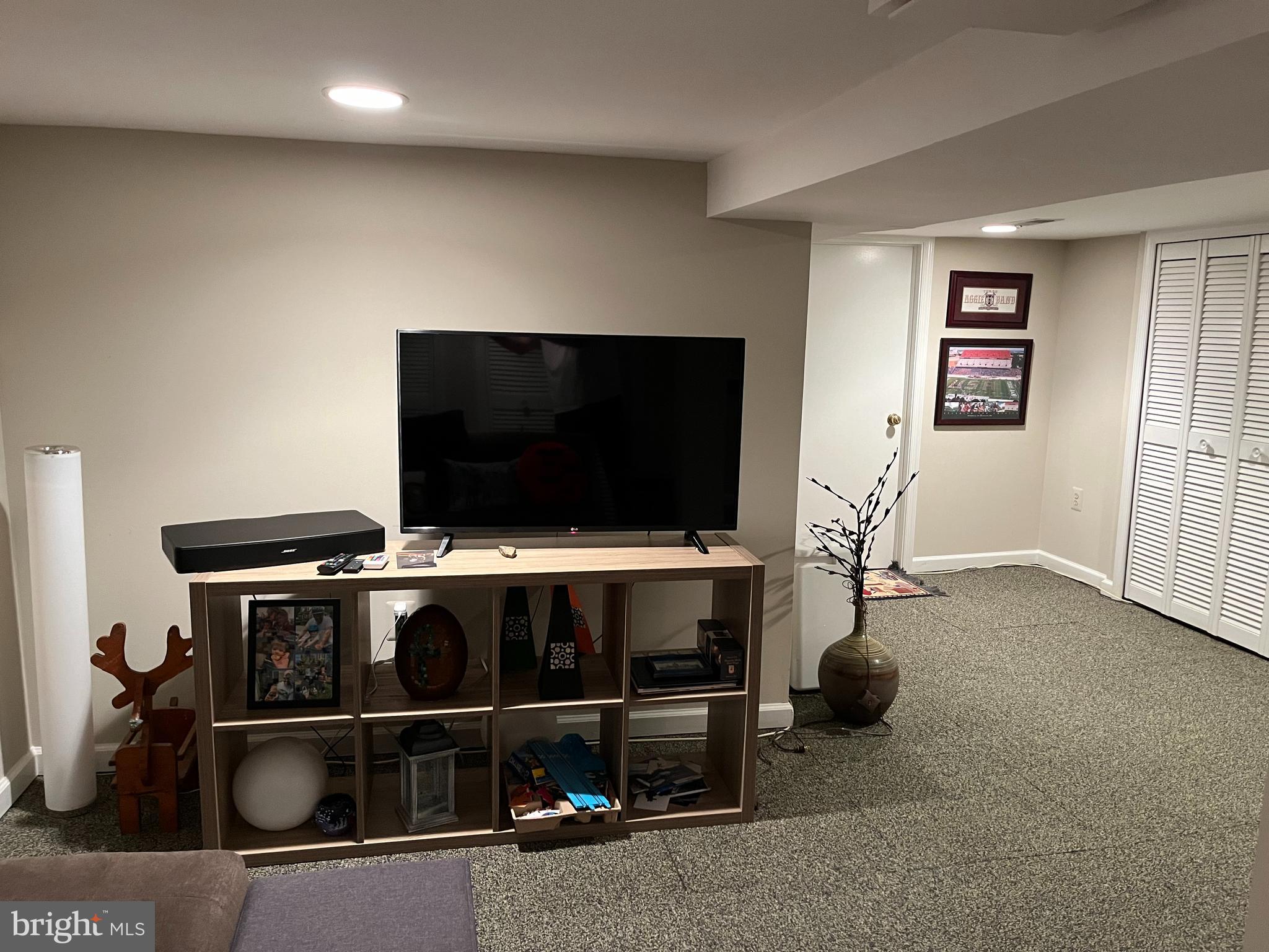 MASON TERRACE - Residential