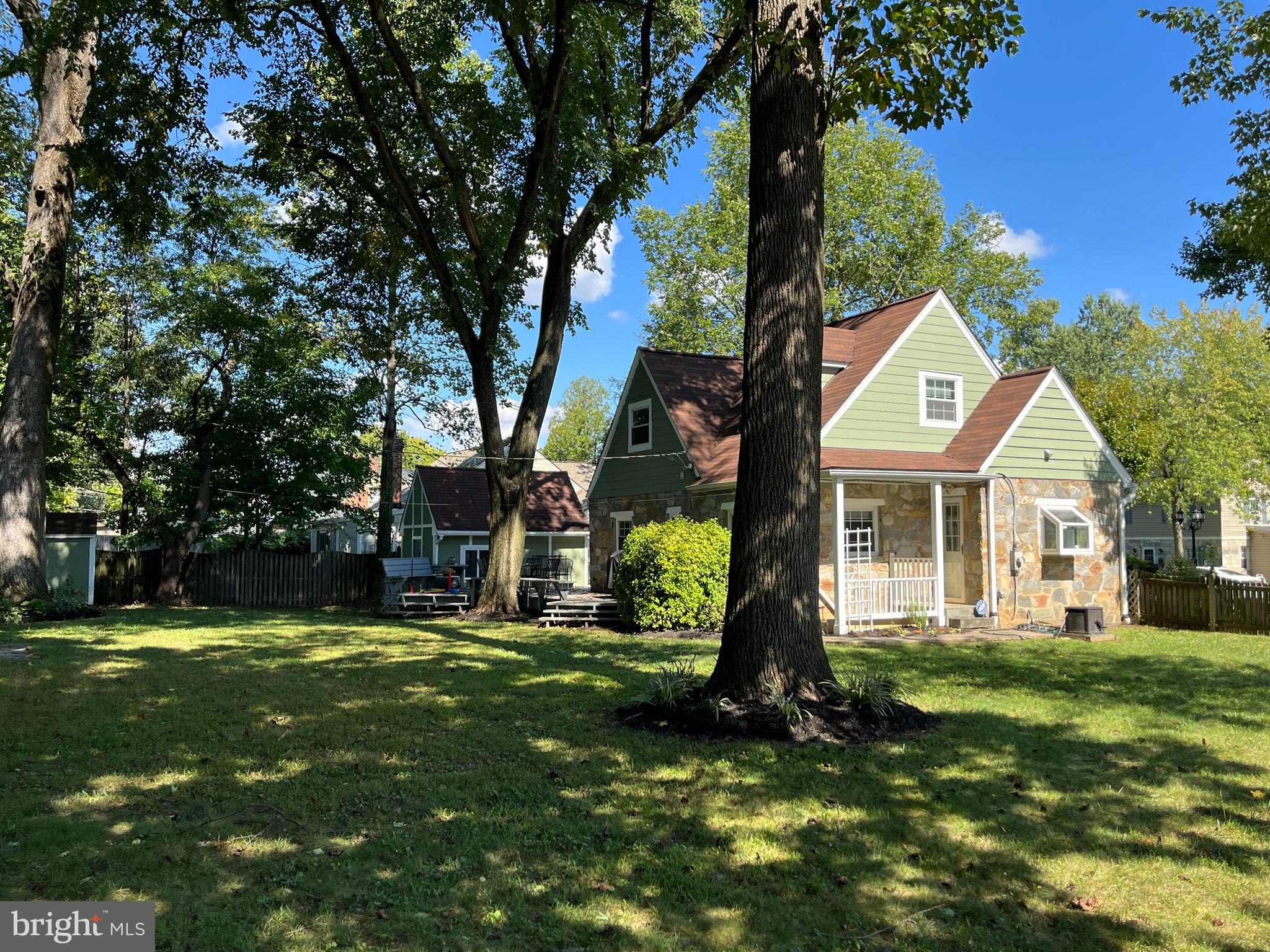 MASON TERRACE - Residential