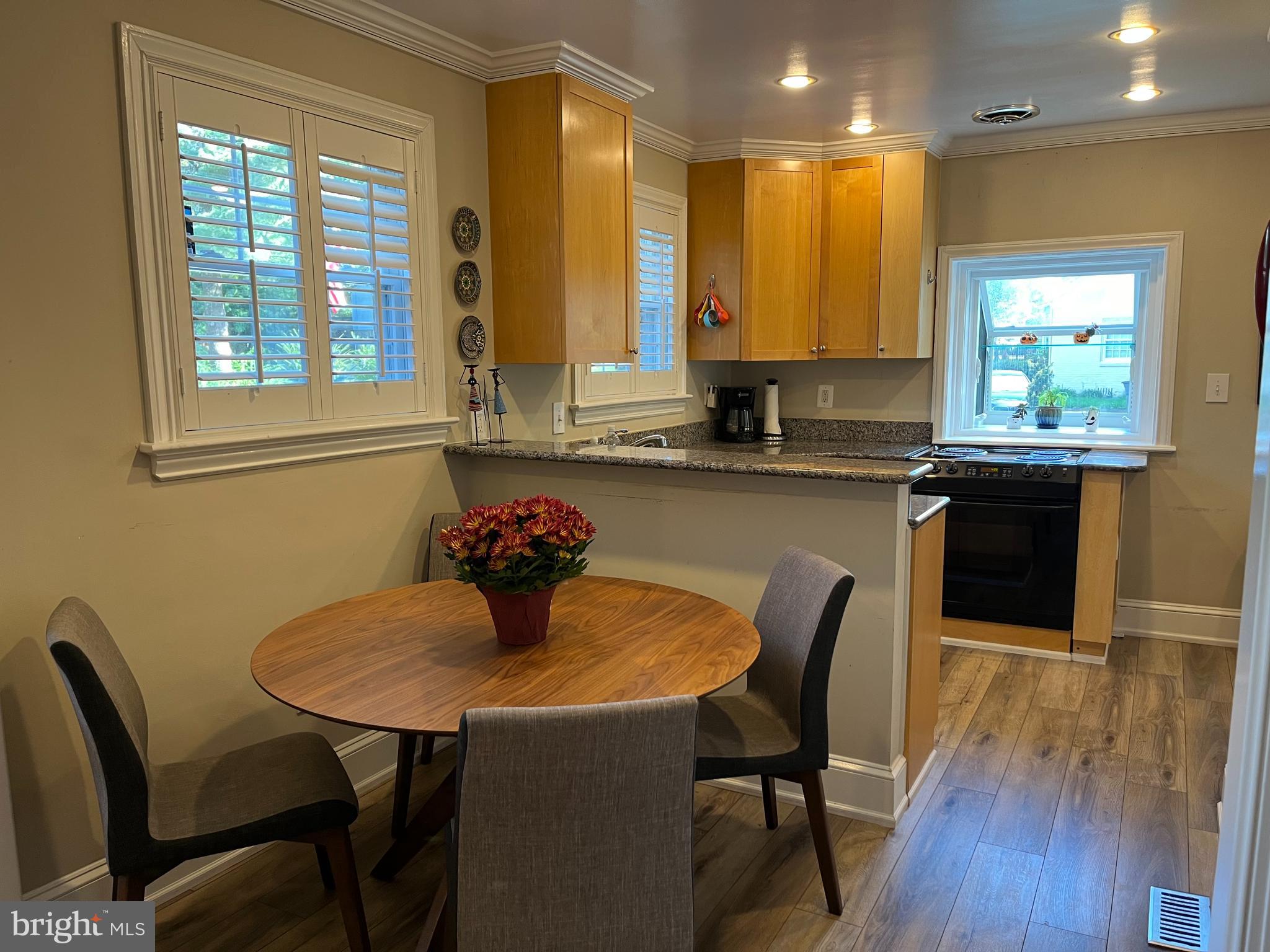 MASON TERRACE - Residential