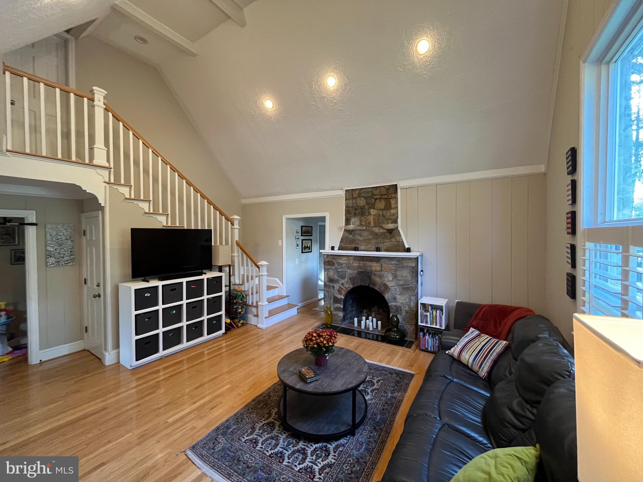 MASON TERRACE - Residential