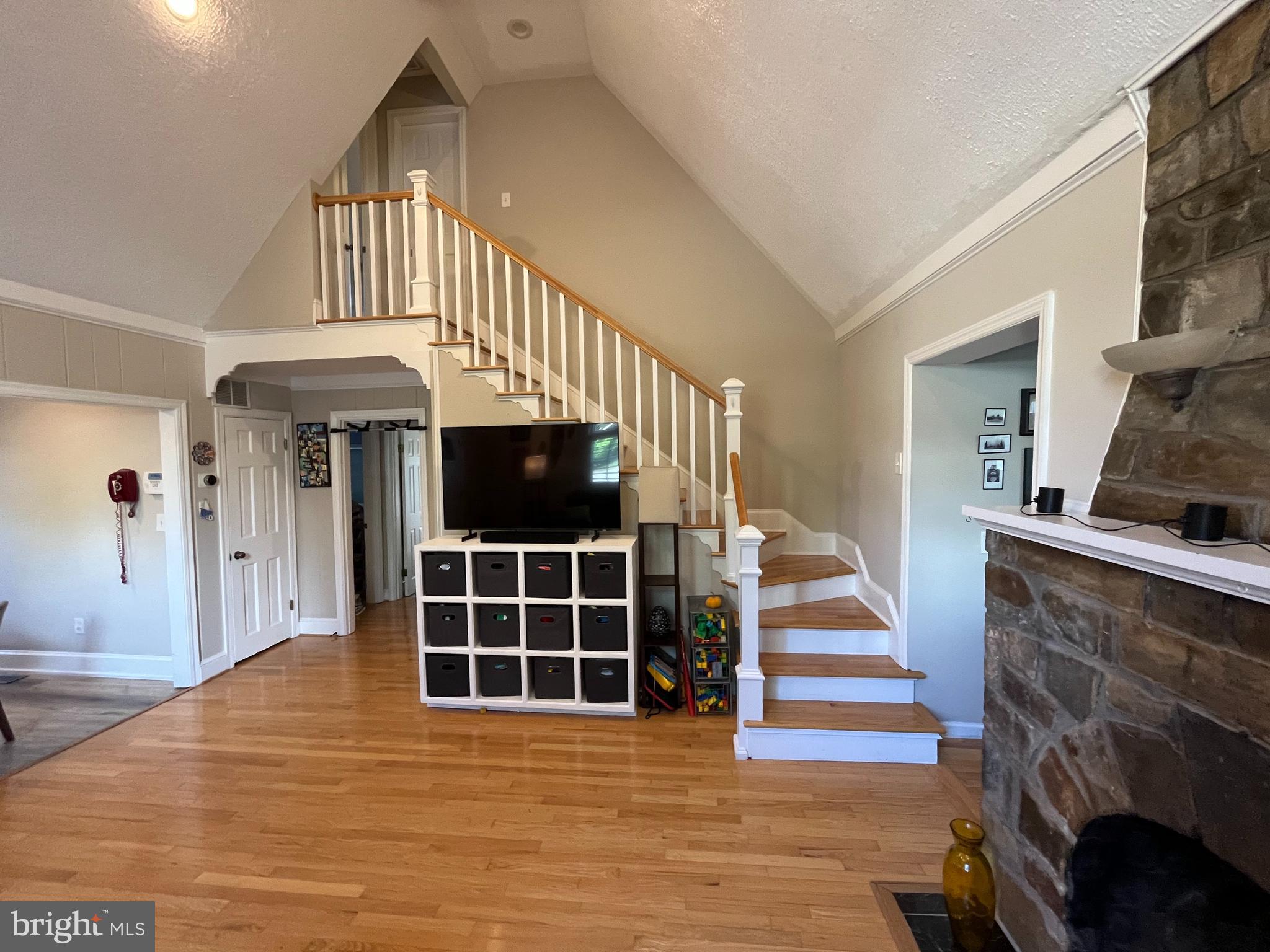 MASON TERRACE - Residential