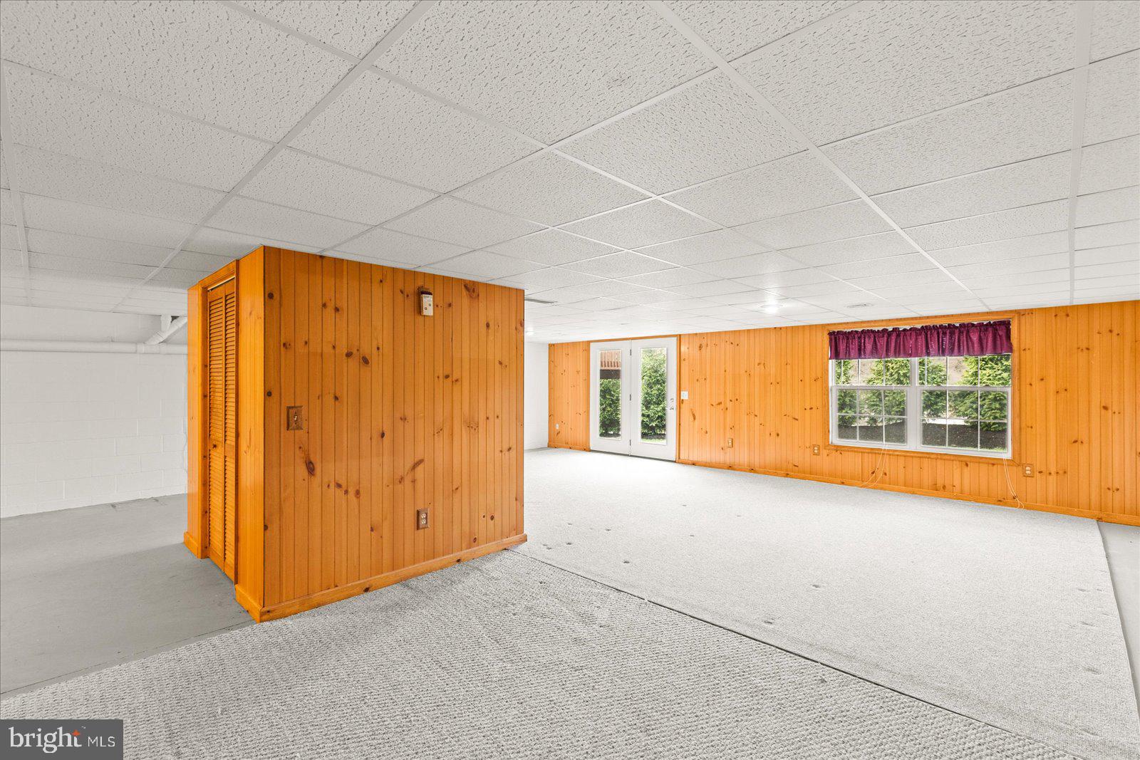 EQUINE MEADOWS - Residential