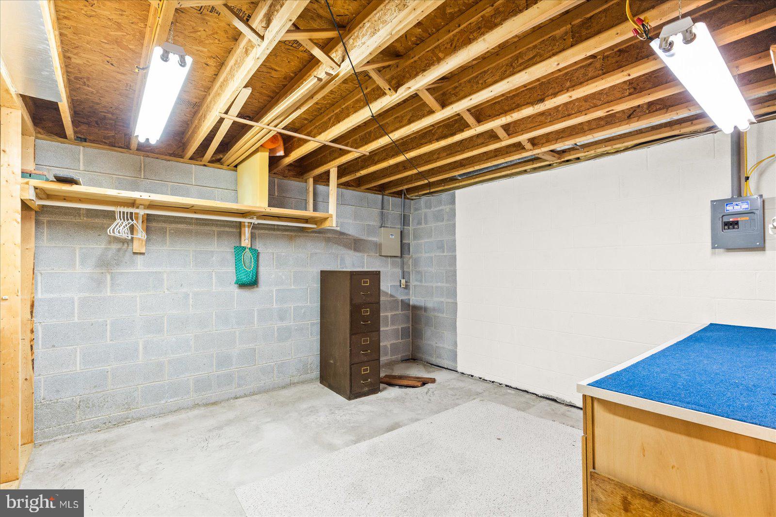 EQUINE MEADOWS - Residential