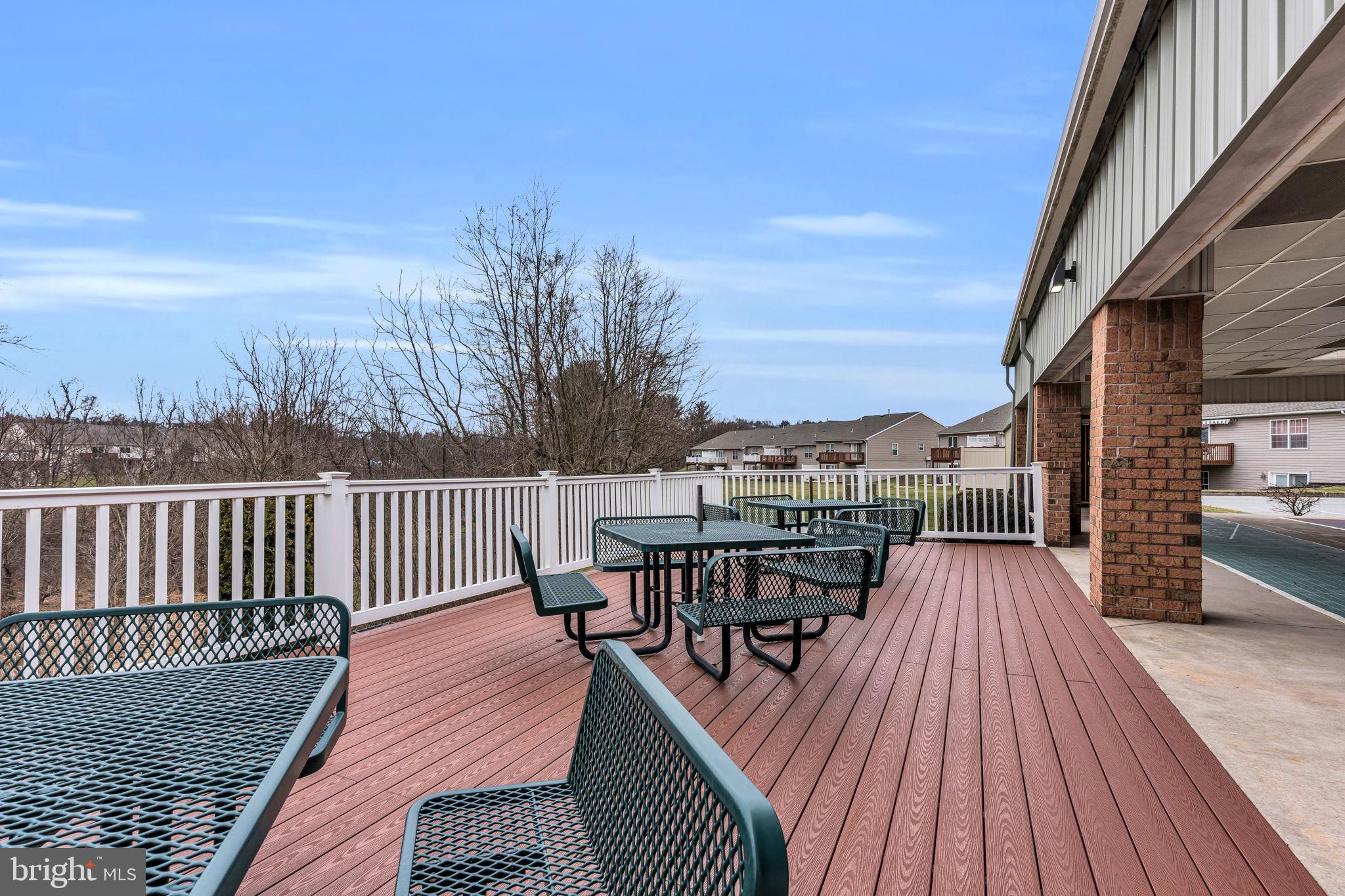 EQUINE MEADOWS - Residential