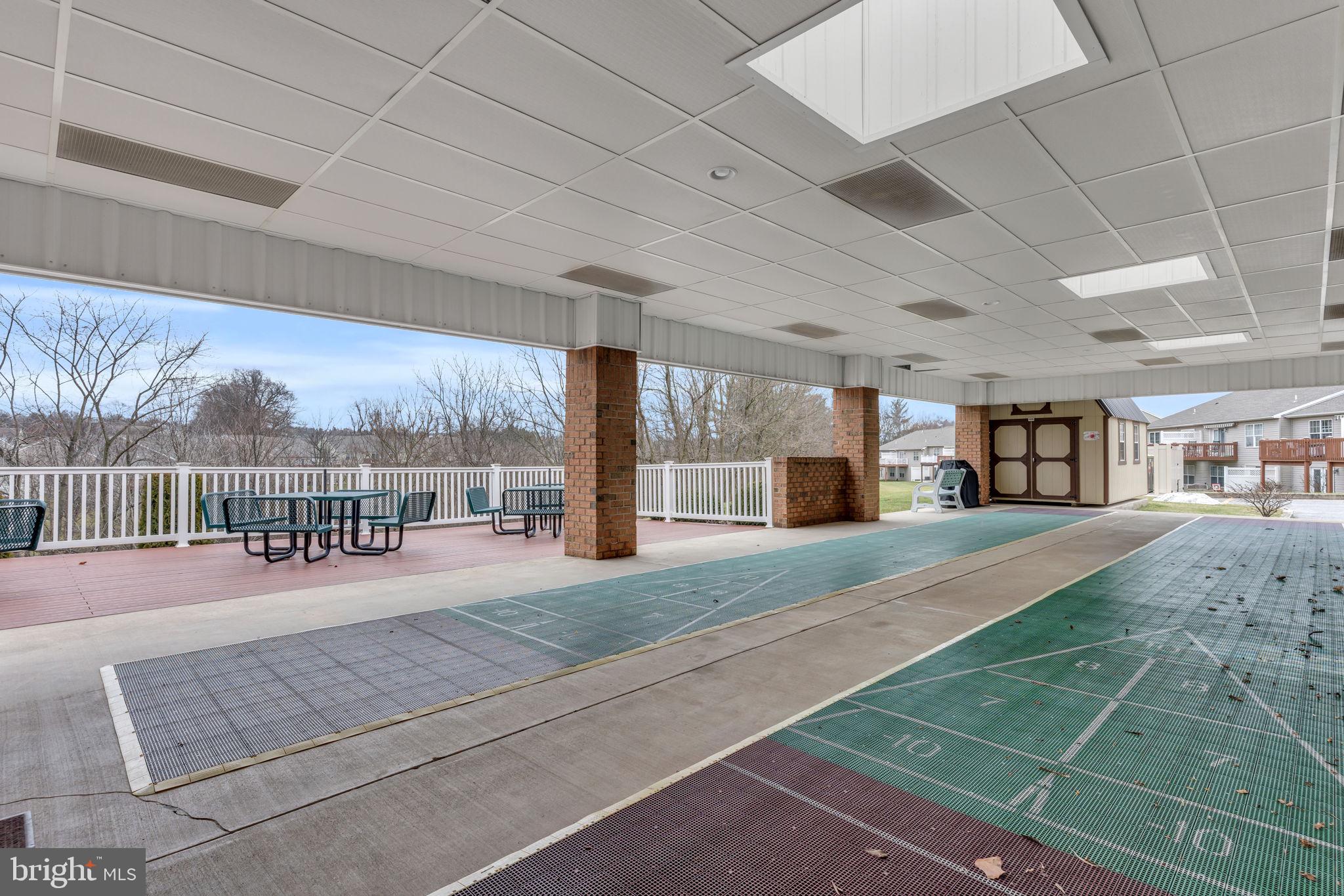 EQUINE MEADOWS - Residential