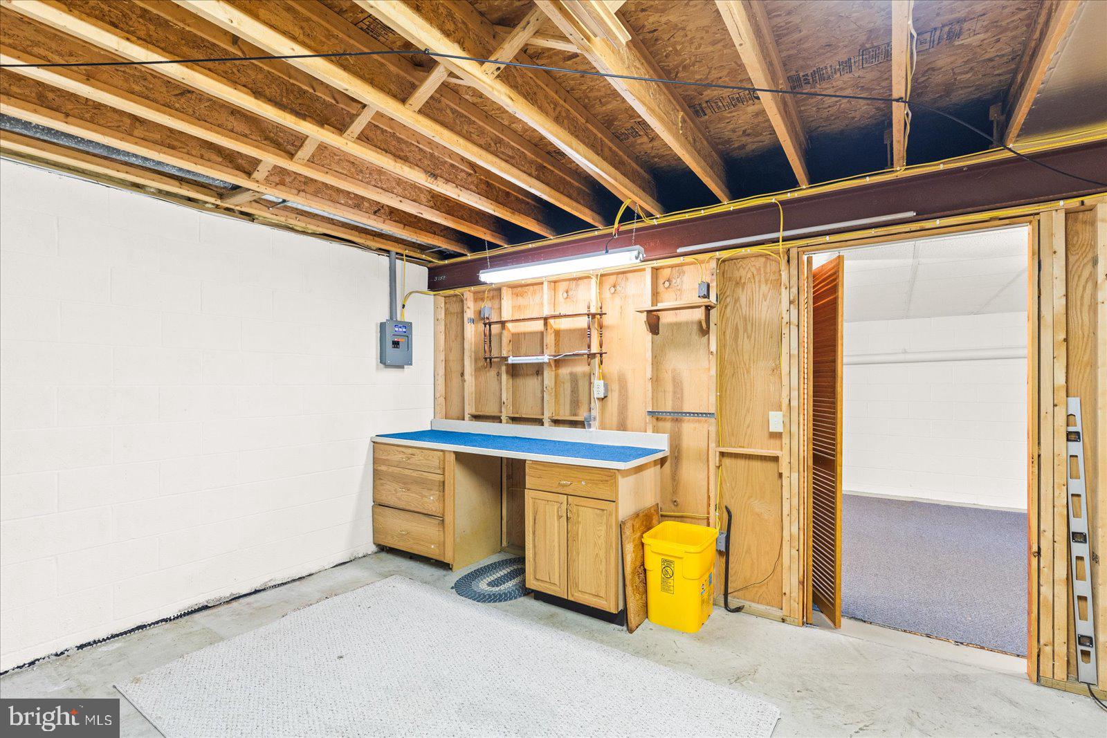 EQUINE MEADOWS - Residential