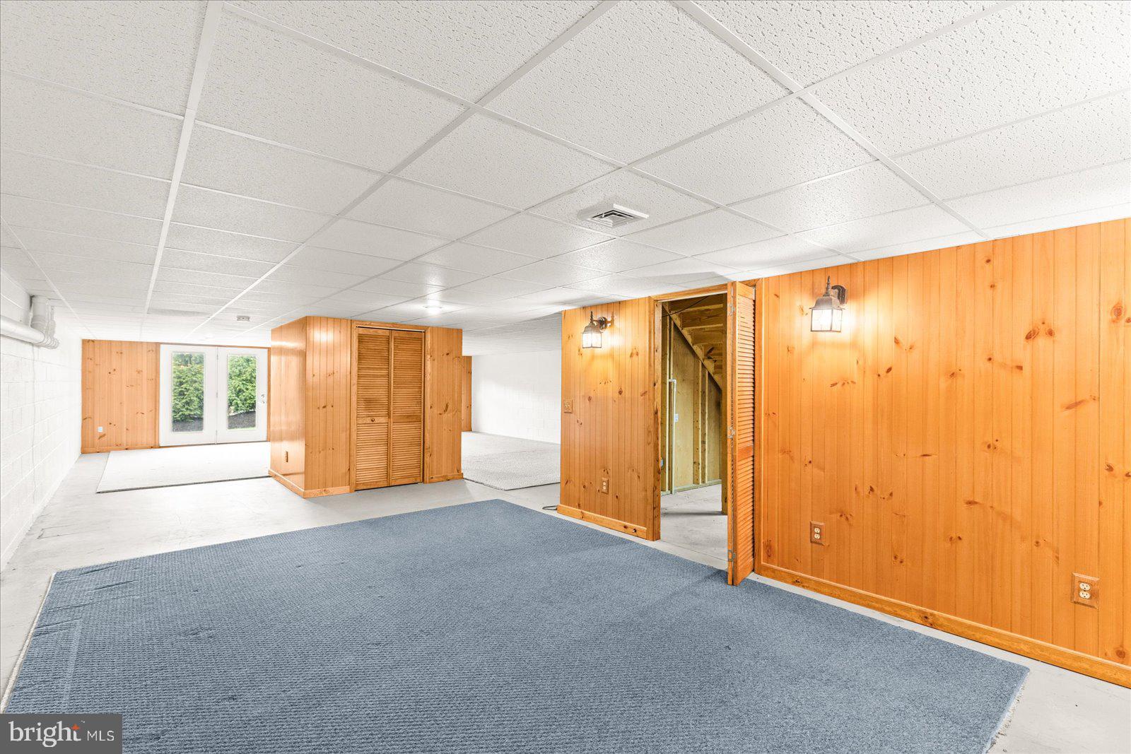 EQUINE MEADOWS - Residential