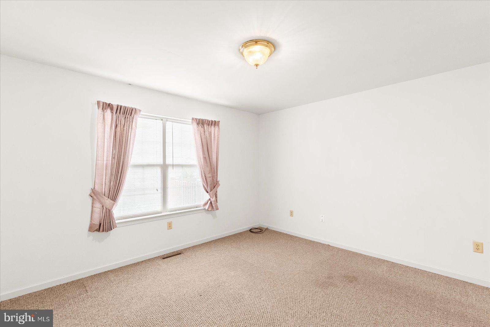 EQUINE MEADOWS - Residential